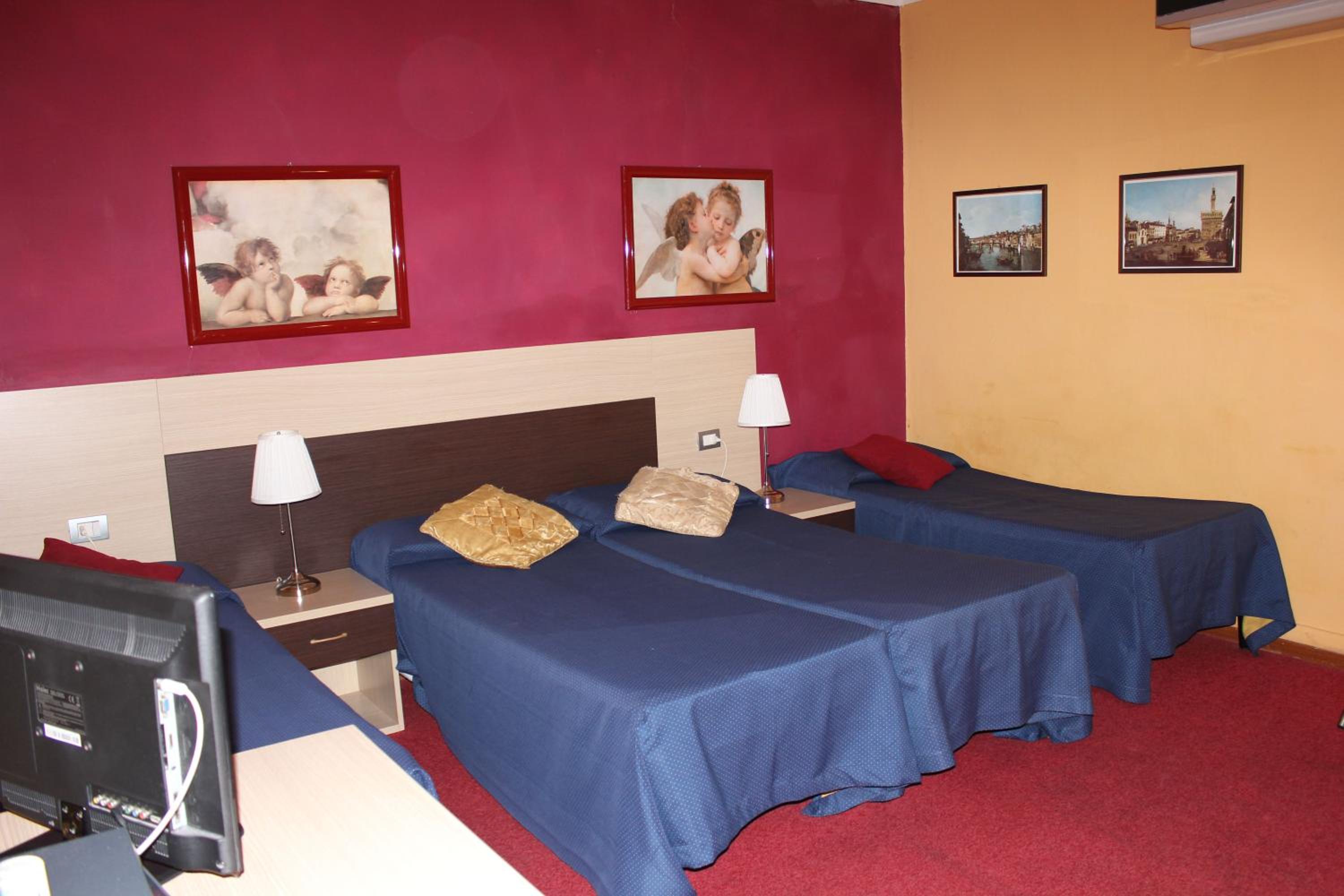 Triple Room photo 2