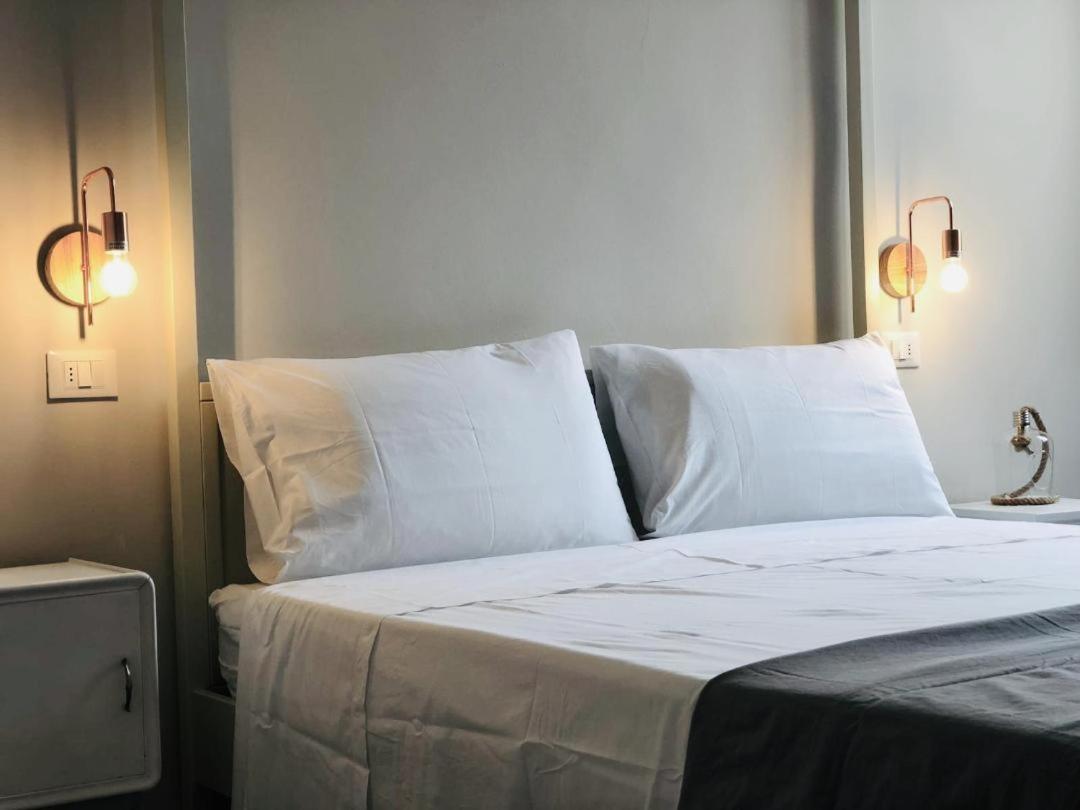 One-Bedroom Apartment - Photo 37