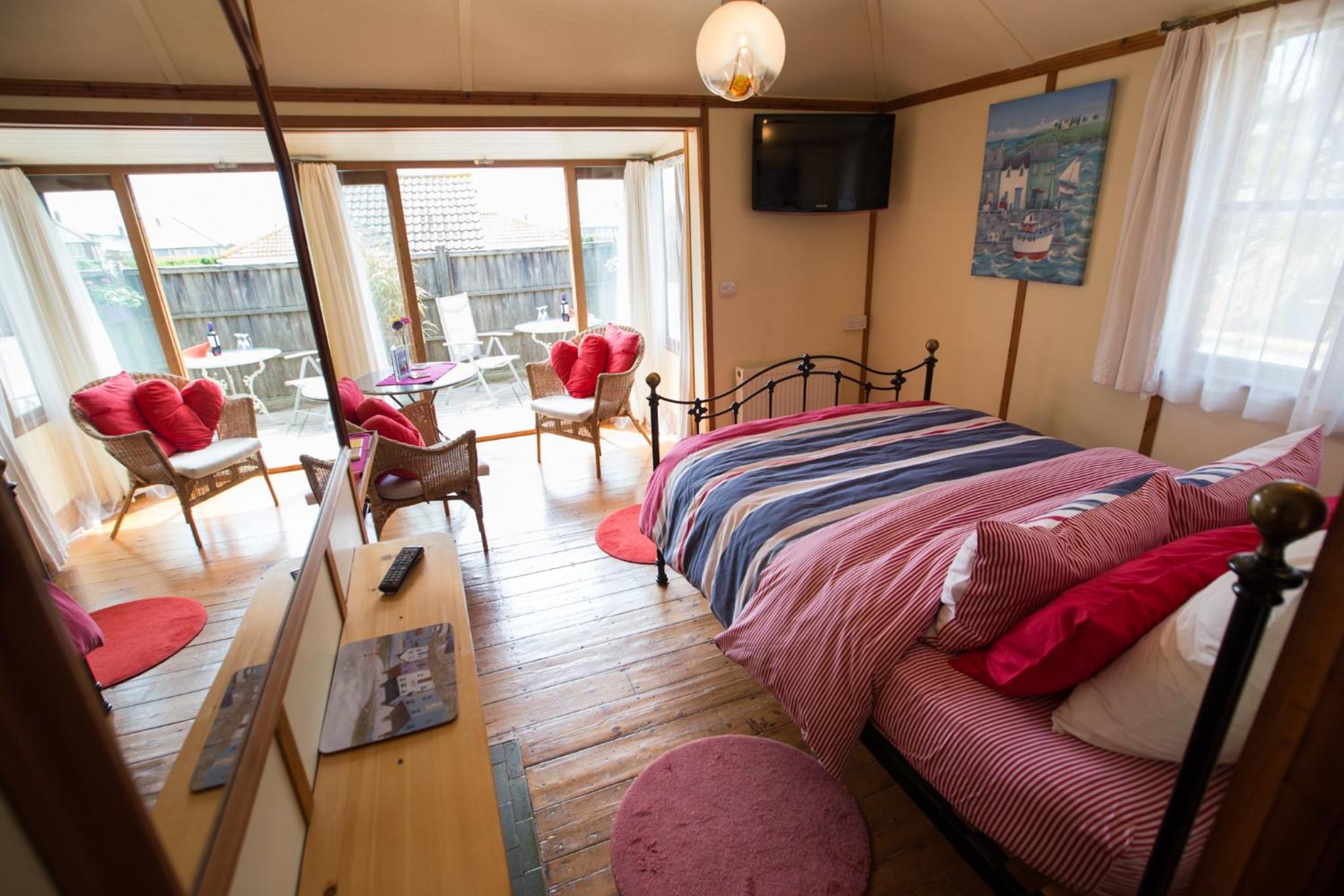 Standard King Room photo 3