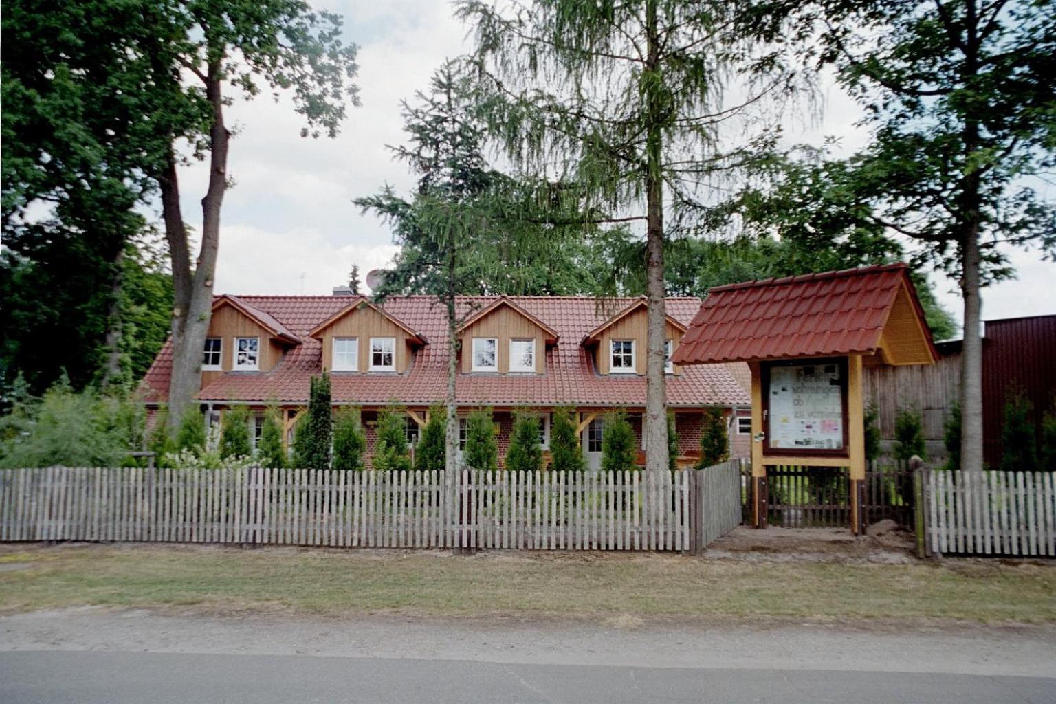 Two-Bedroom House photo 3