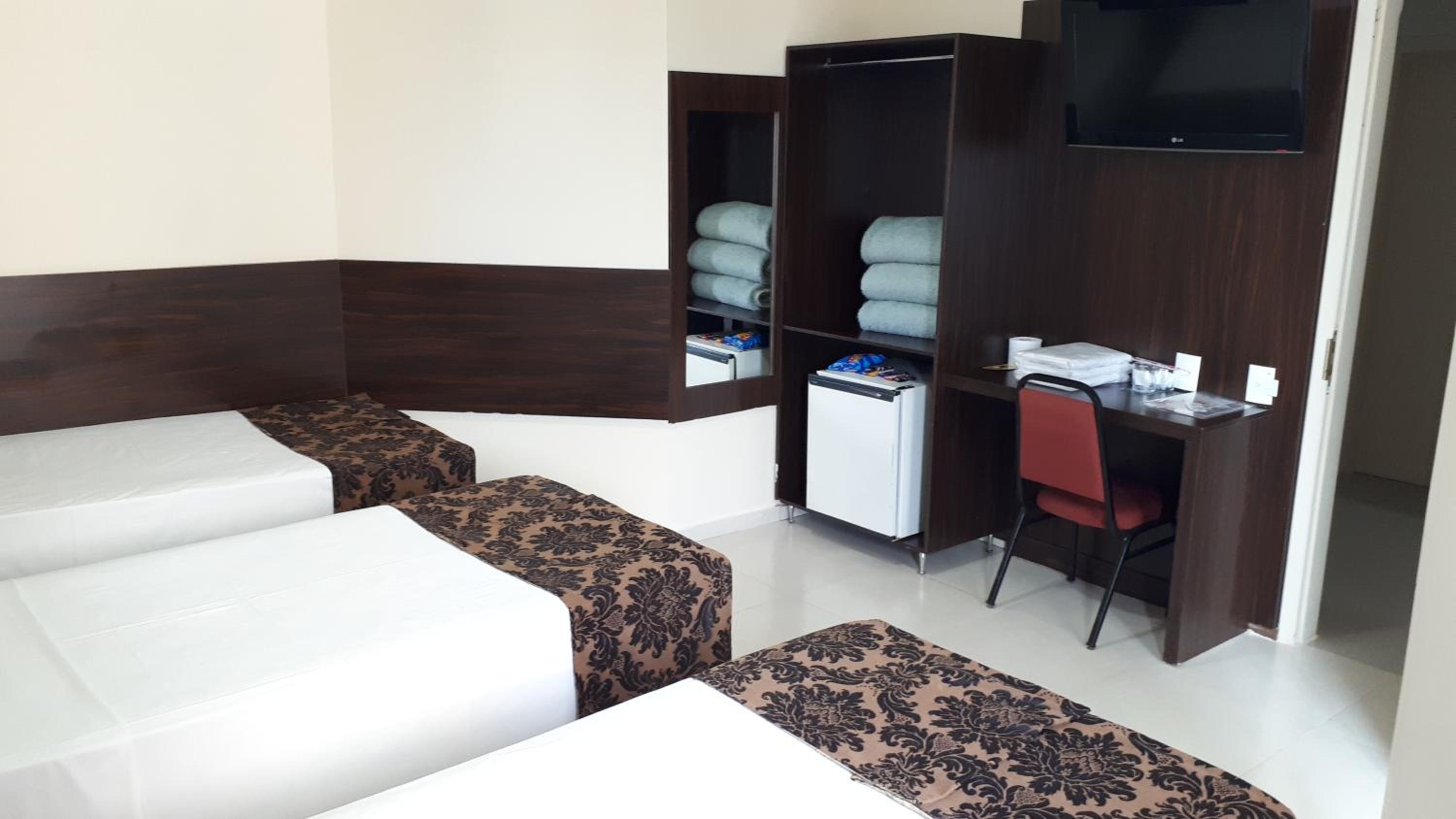 Luxury Triple Room photo 2