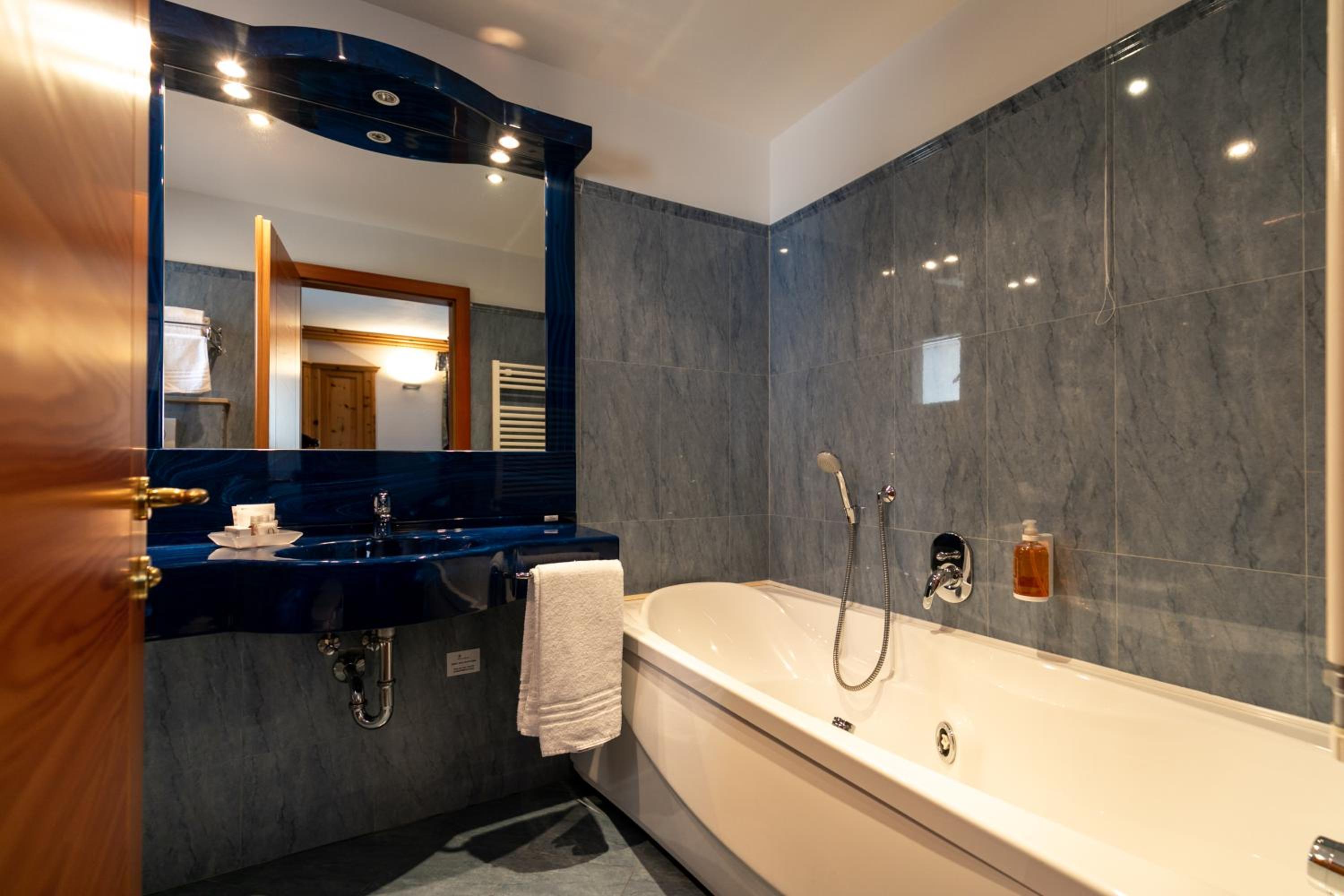 Junior Suite - Photo 4