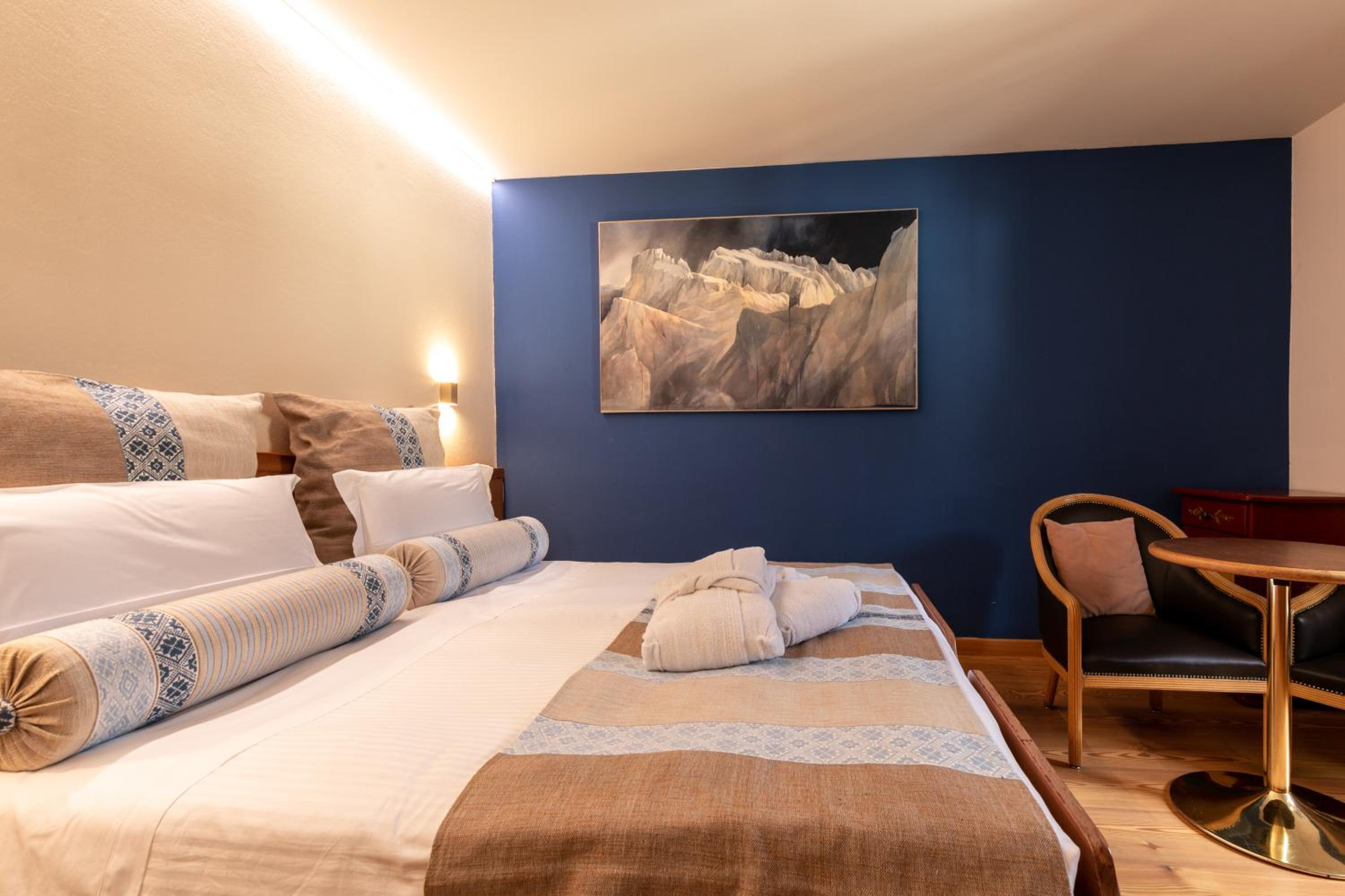 Superior Double or Twin Room - Photo 9