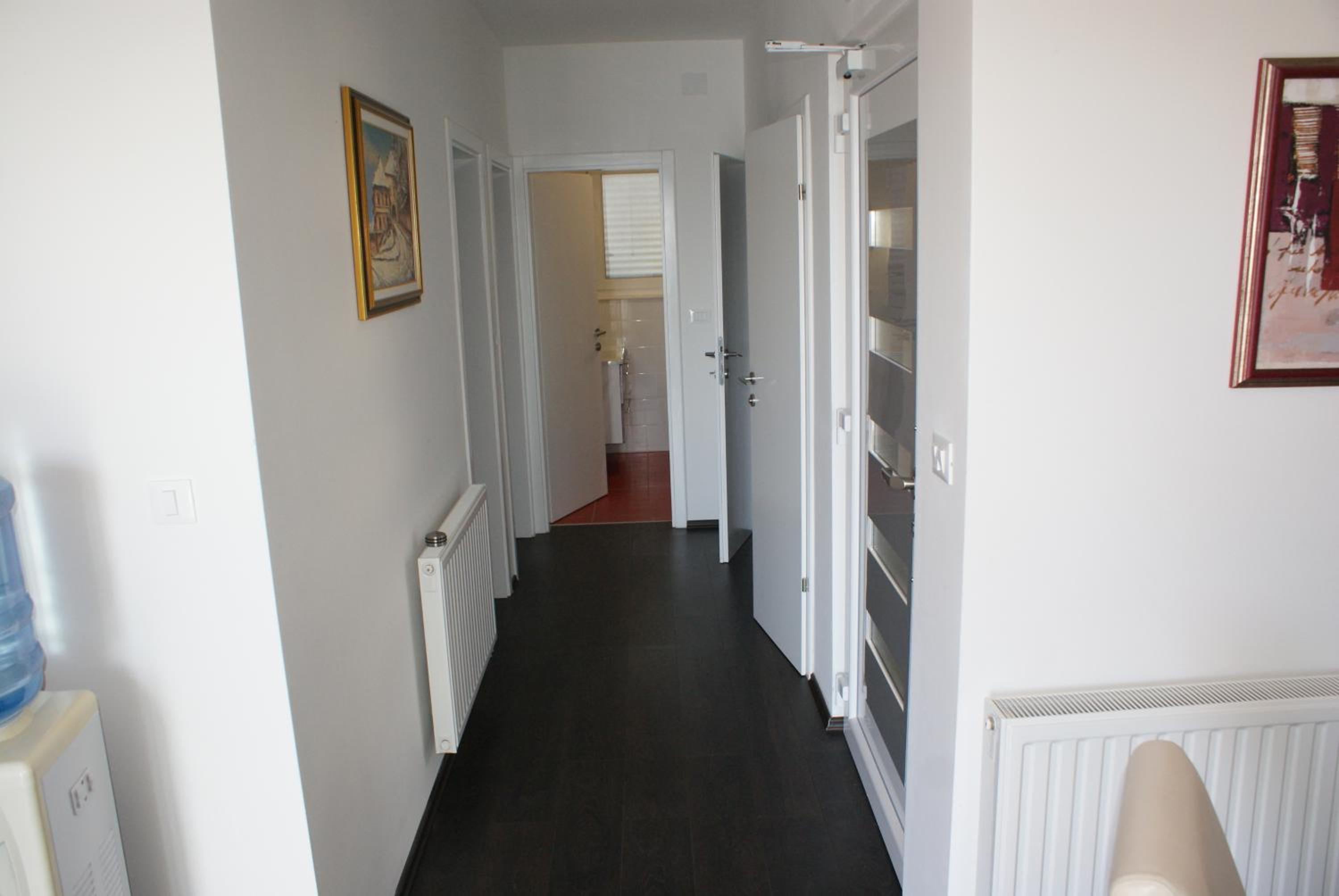 Two-Bedroom Apartment with Terrace and Sea View photo 2
