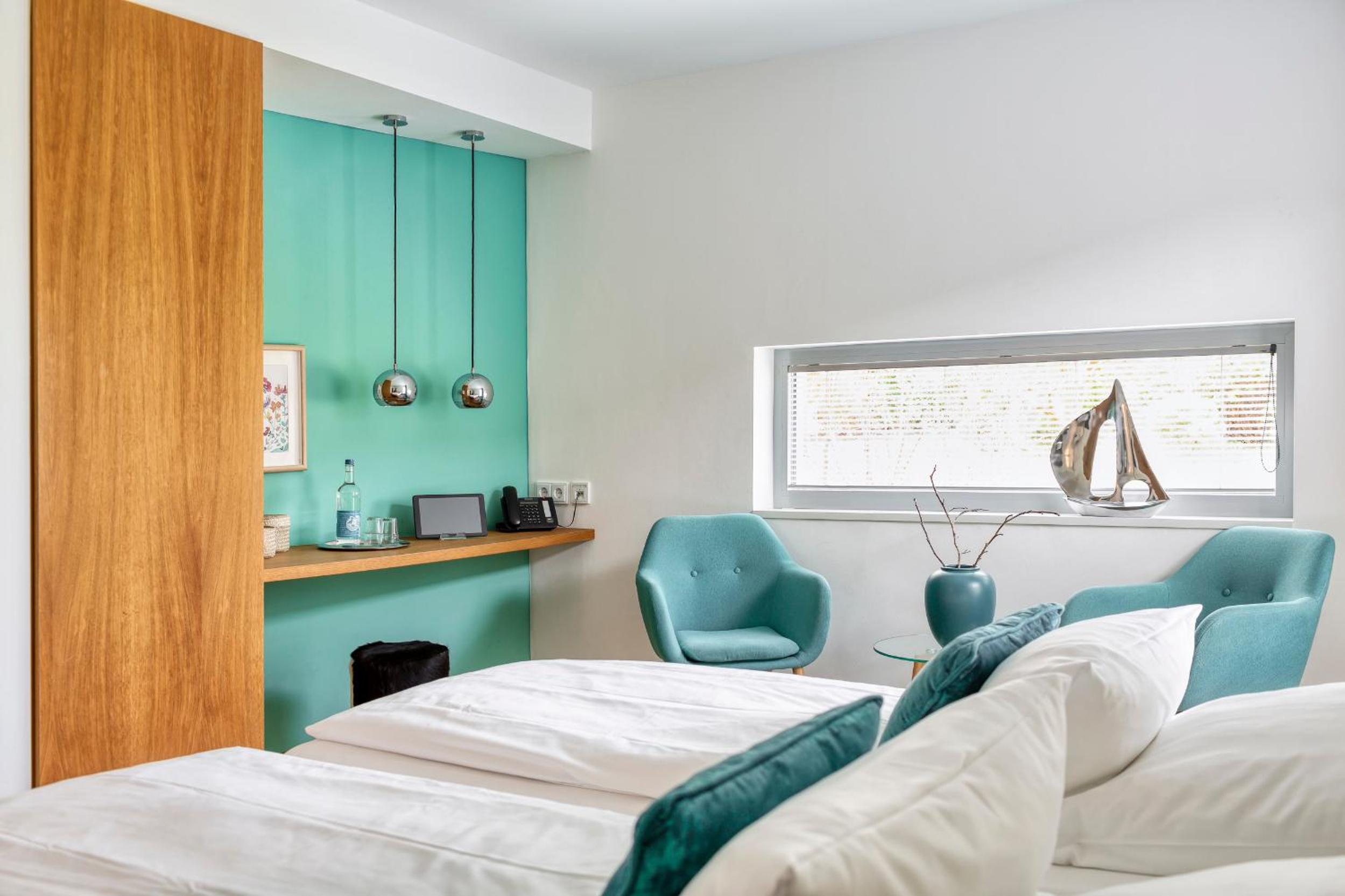 Double Room + - Photo 4