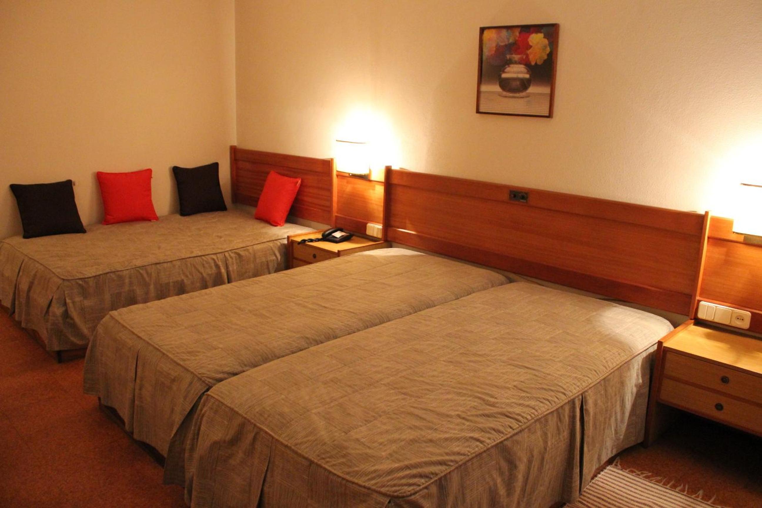 Triple Room - Photo 17