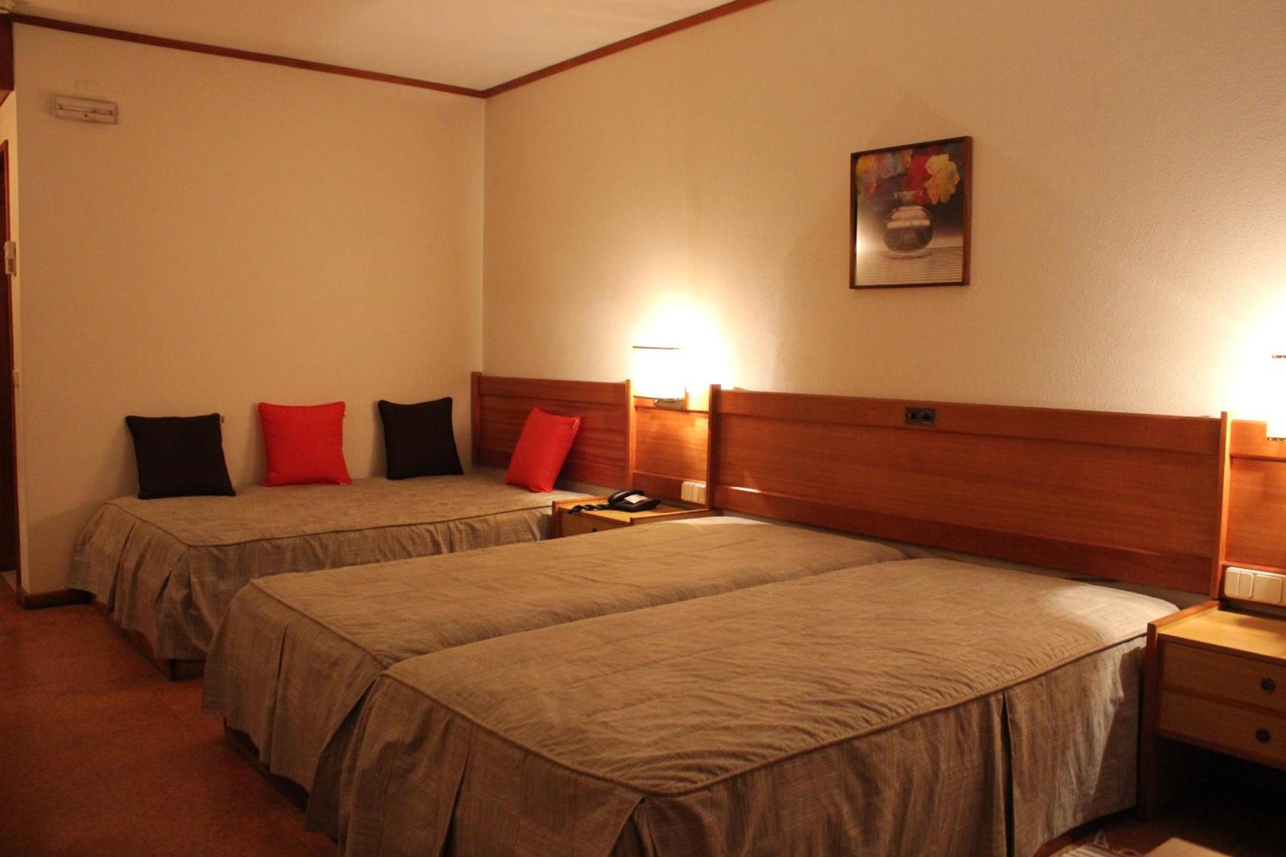 Triple Room - Photo 16