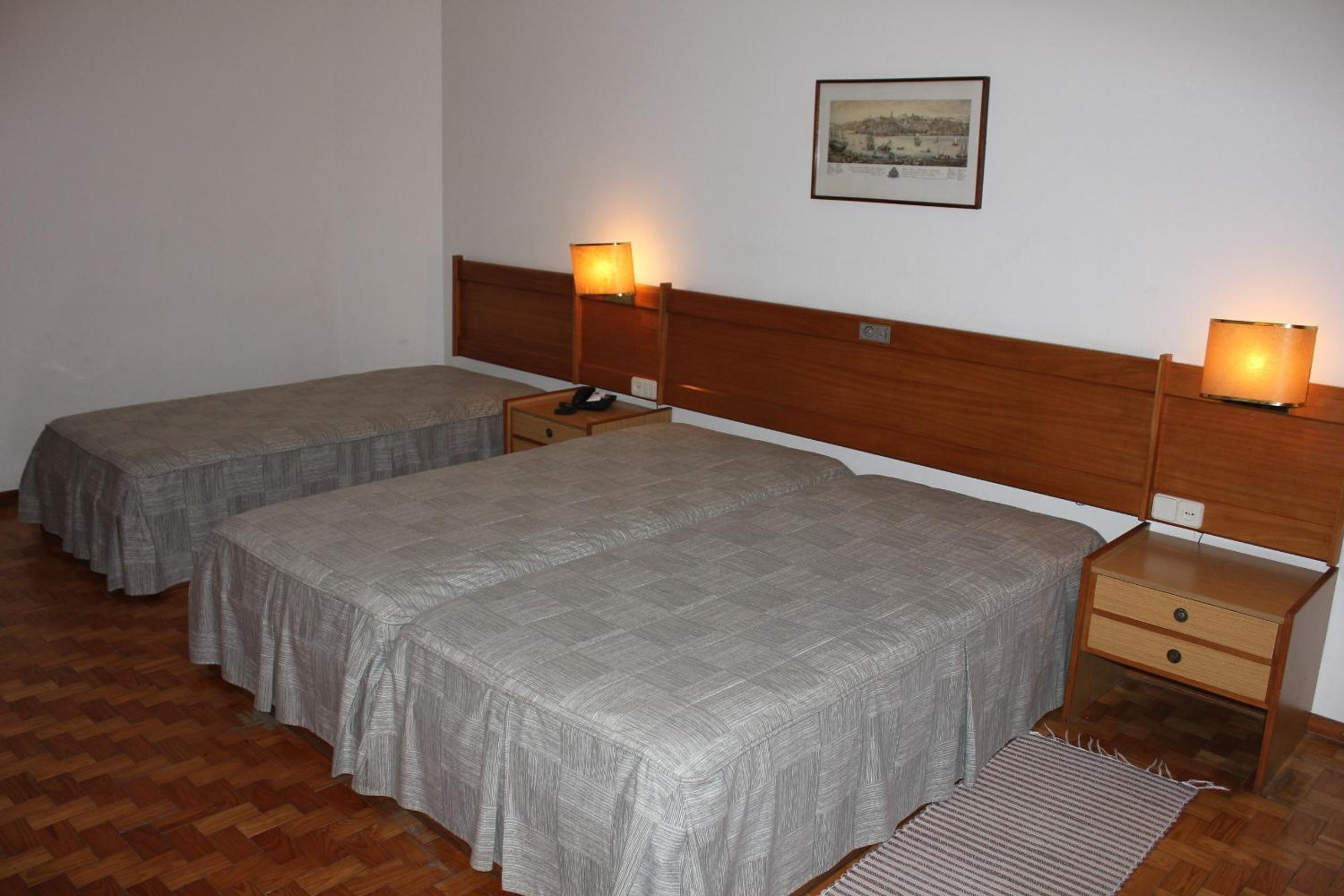 Standard Family Room - Photo 3