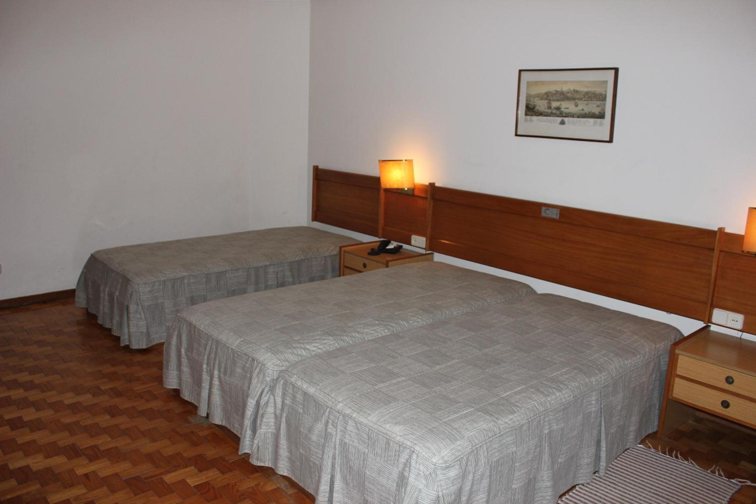 Standard Family Room - Photo 4