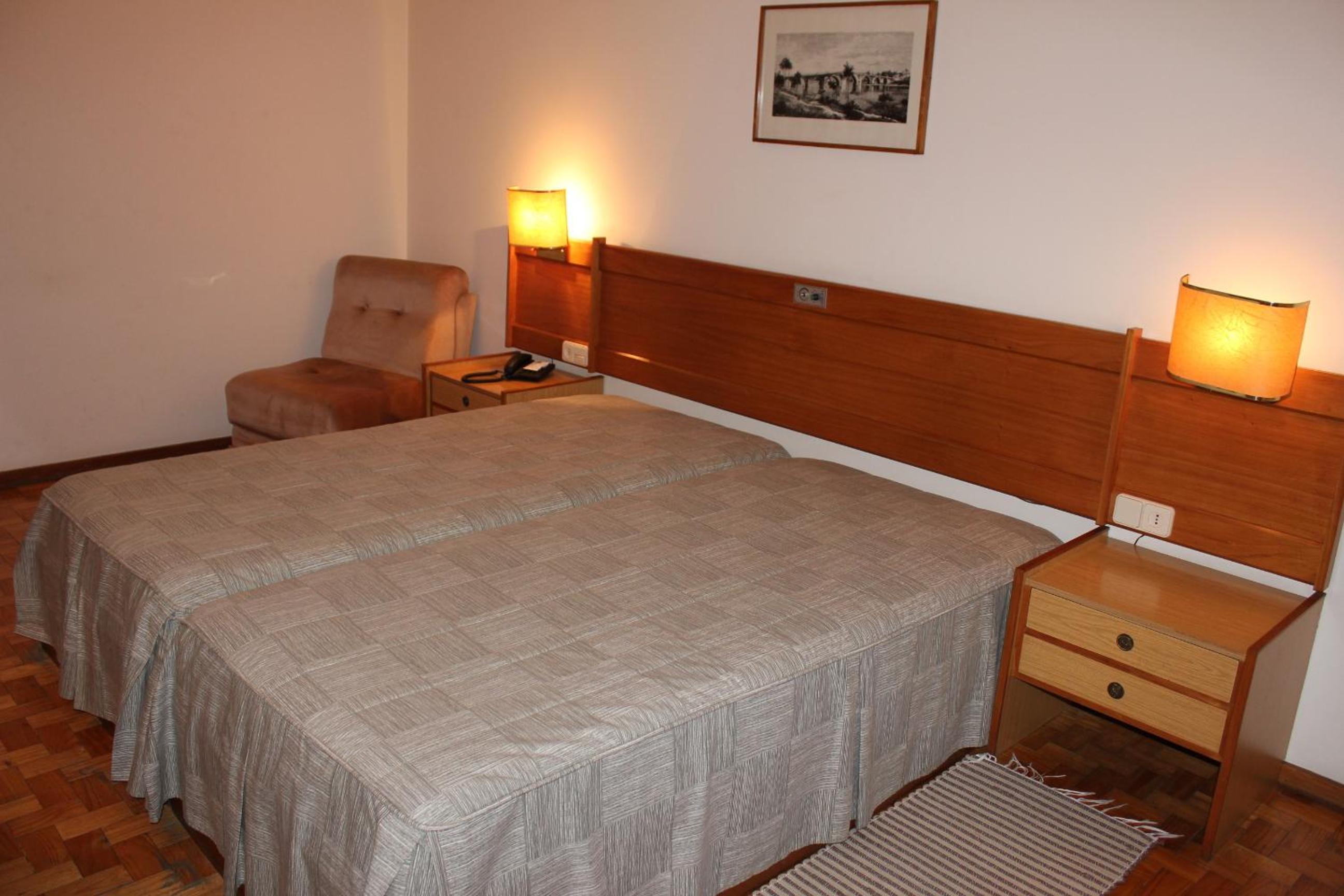Standard Family Room - Photo 8