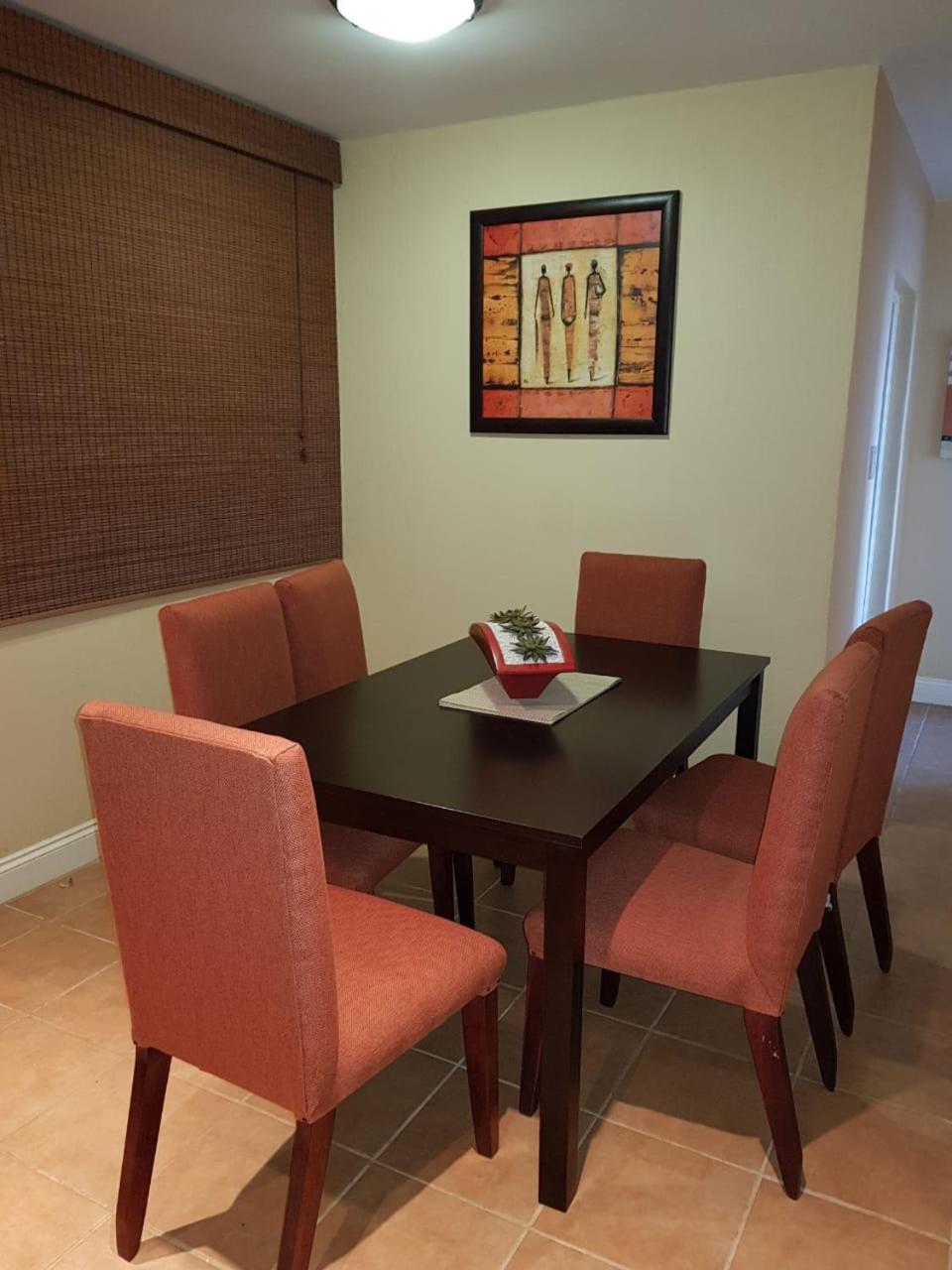 Three-Bedroom Apartment - Photo 8