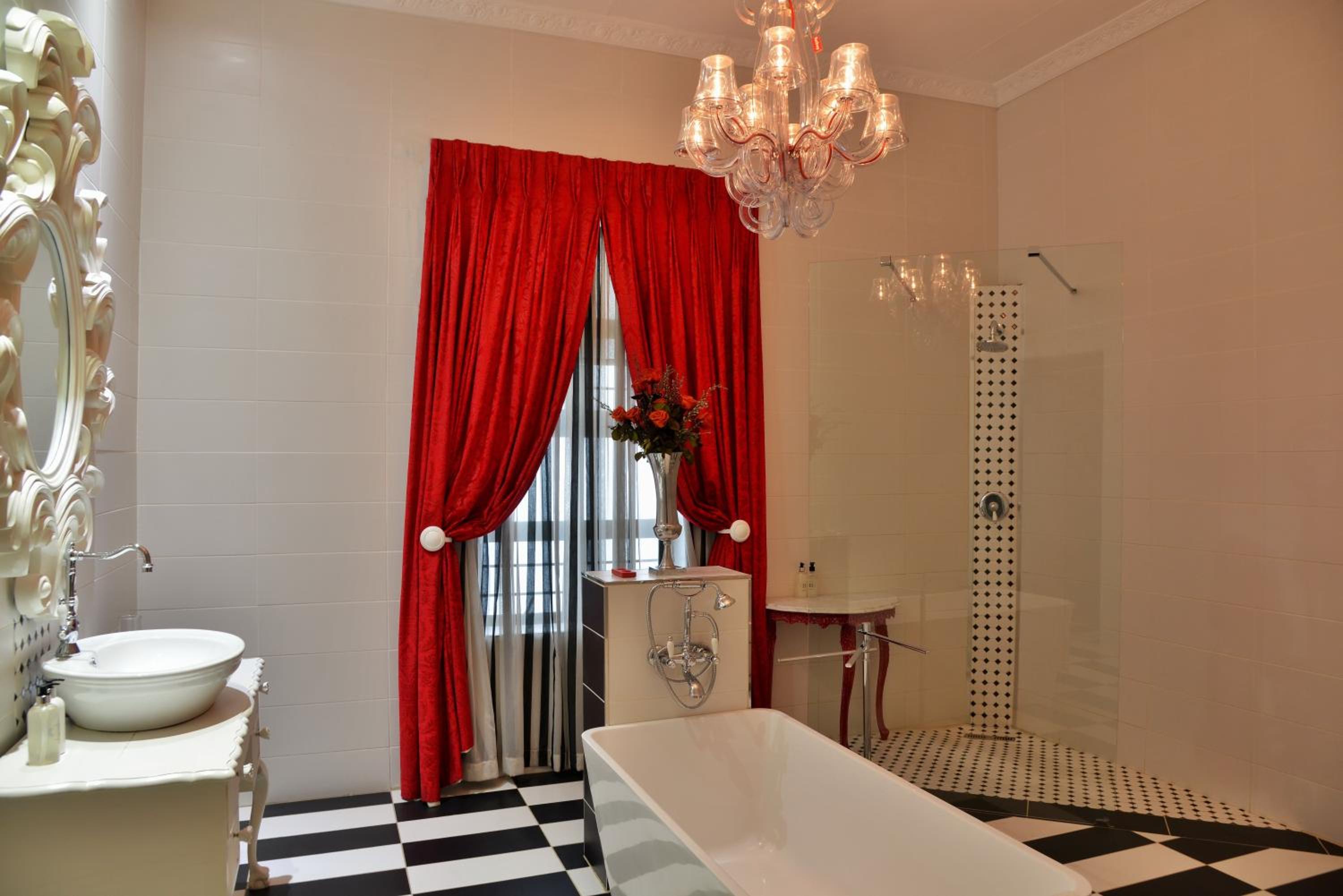 Luxury Twin or King Room - Photo 2