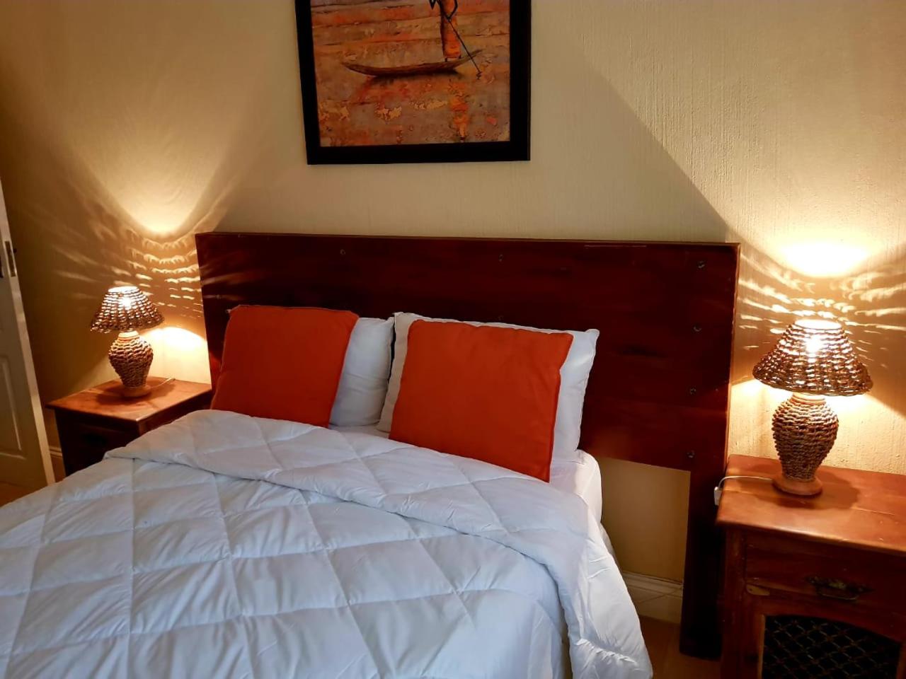 Three-Bedroom Apartment - Photo 7