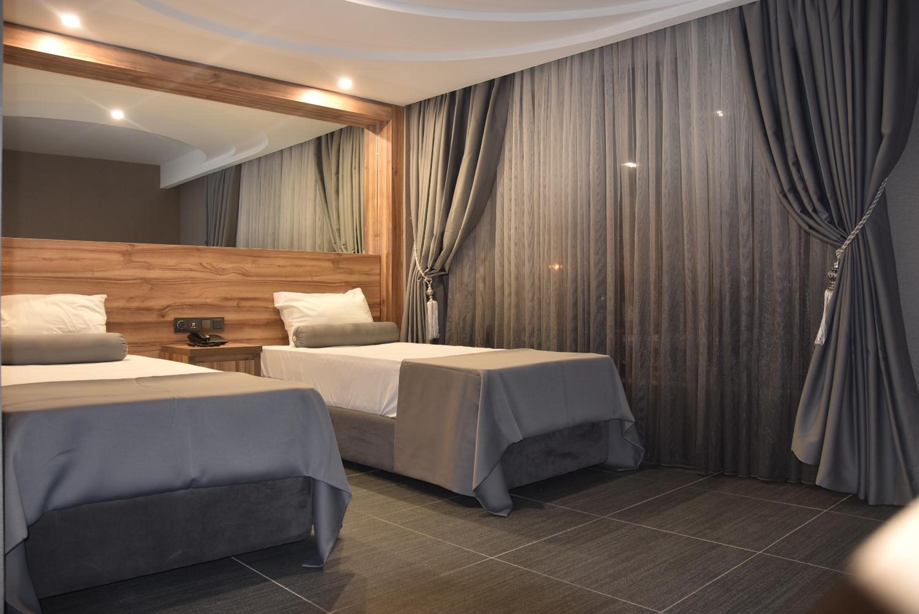 Standard Twin Room photo 2