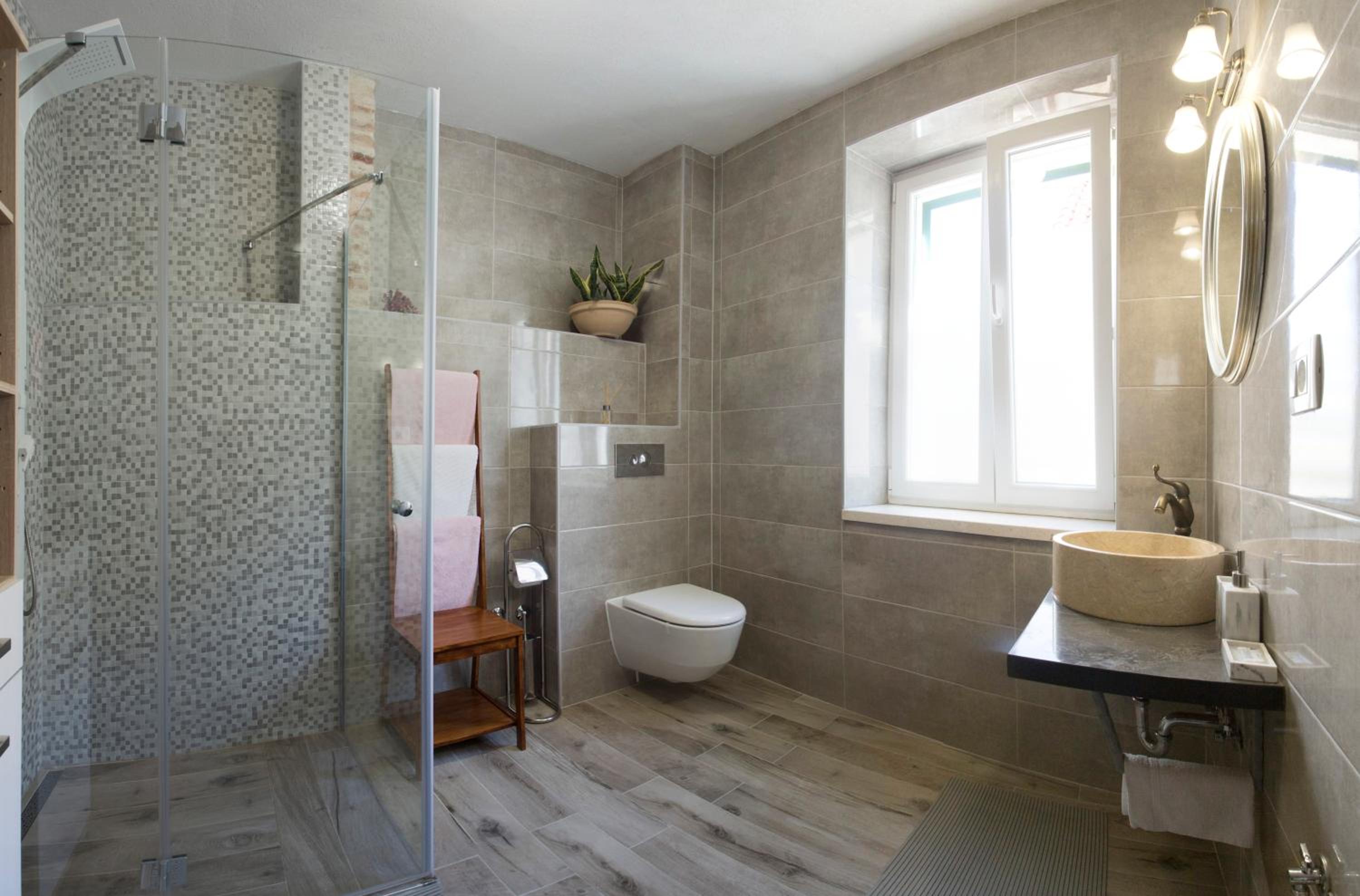 Studio Apartment - Photo 11