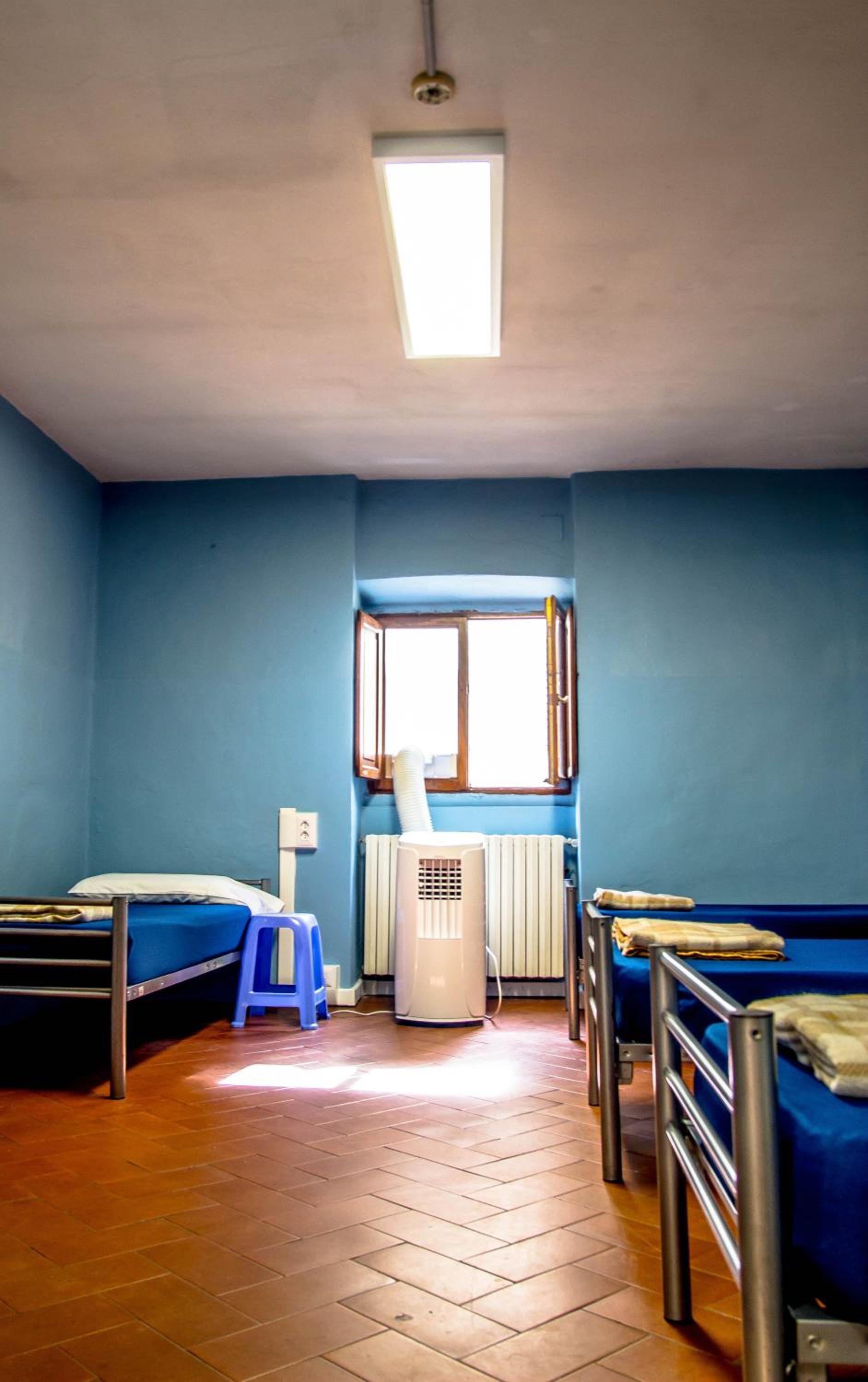 Bed in 4-Bed Mixed Dormitory Room photo 3