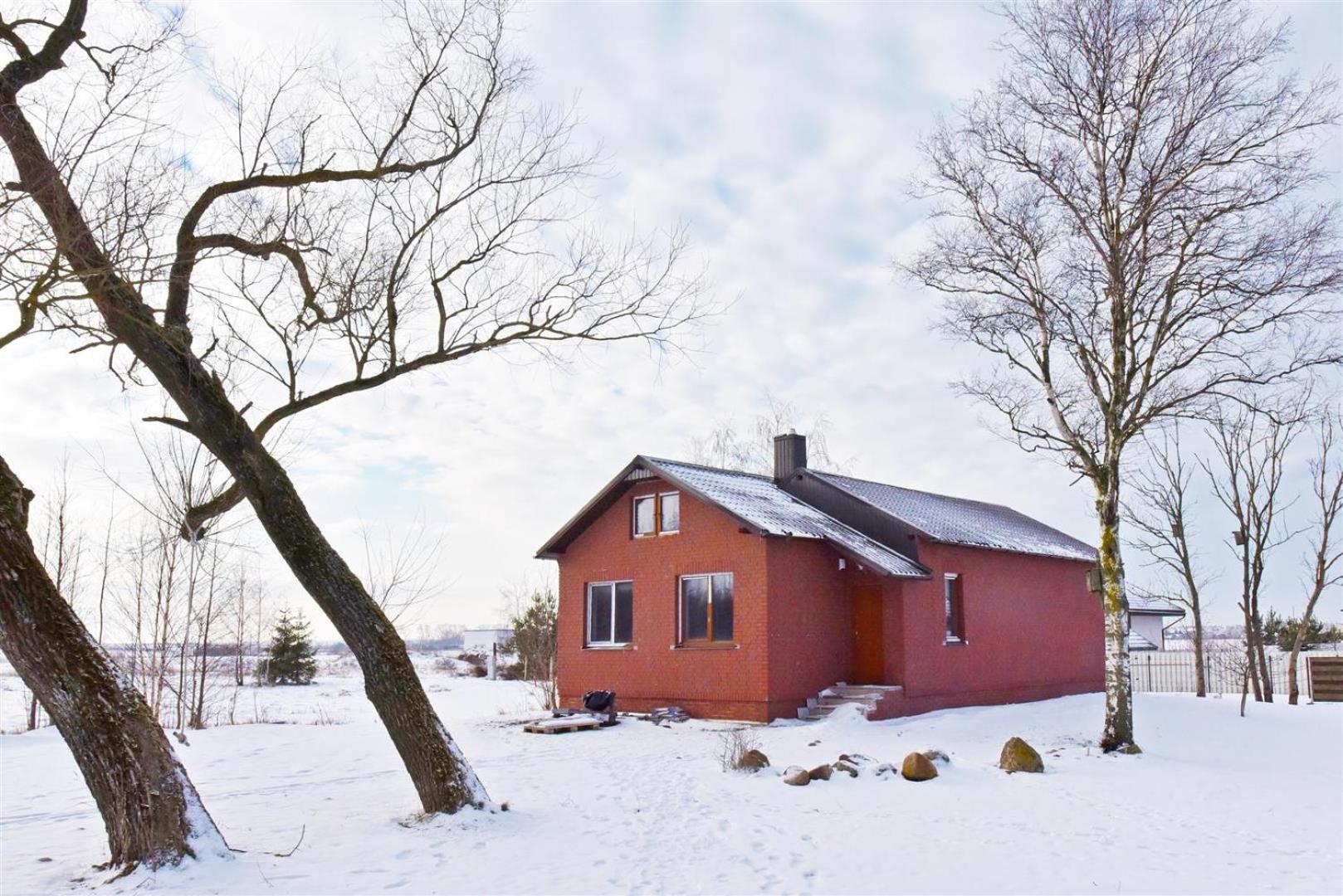 Two-Bedroom House photo 2