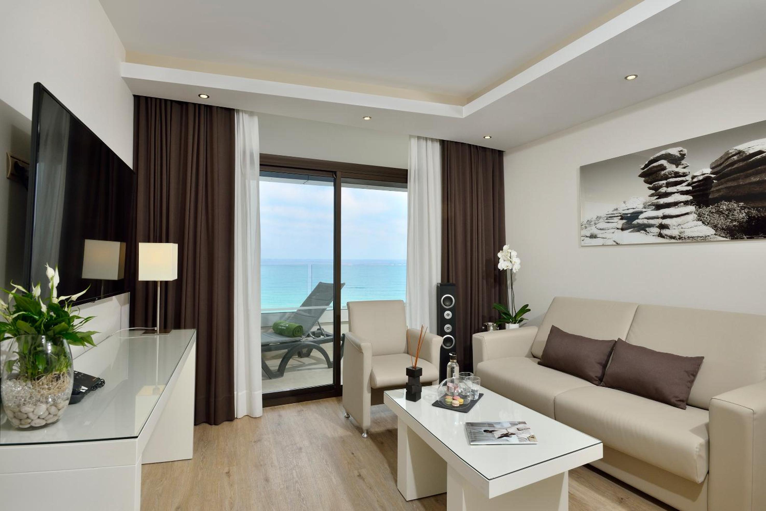 Executive Junior Suite - Photo 6