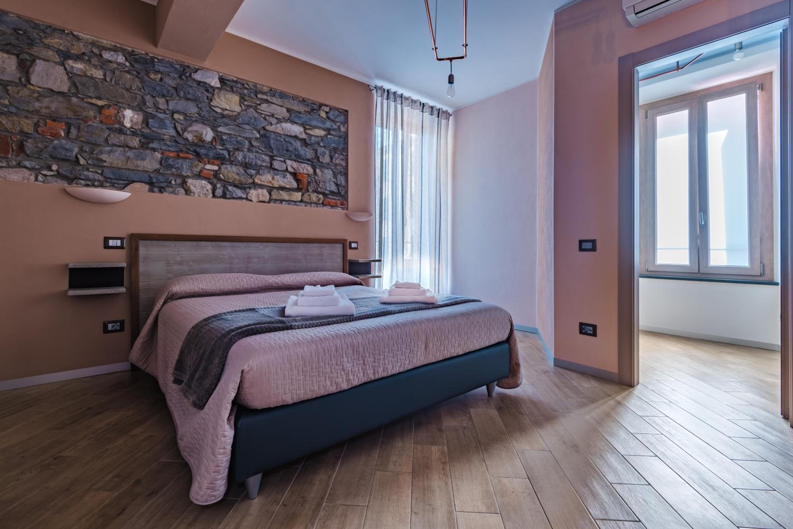 Double Room with Private Bathroom photo 1