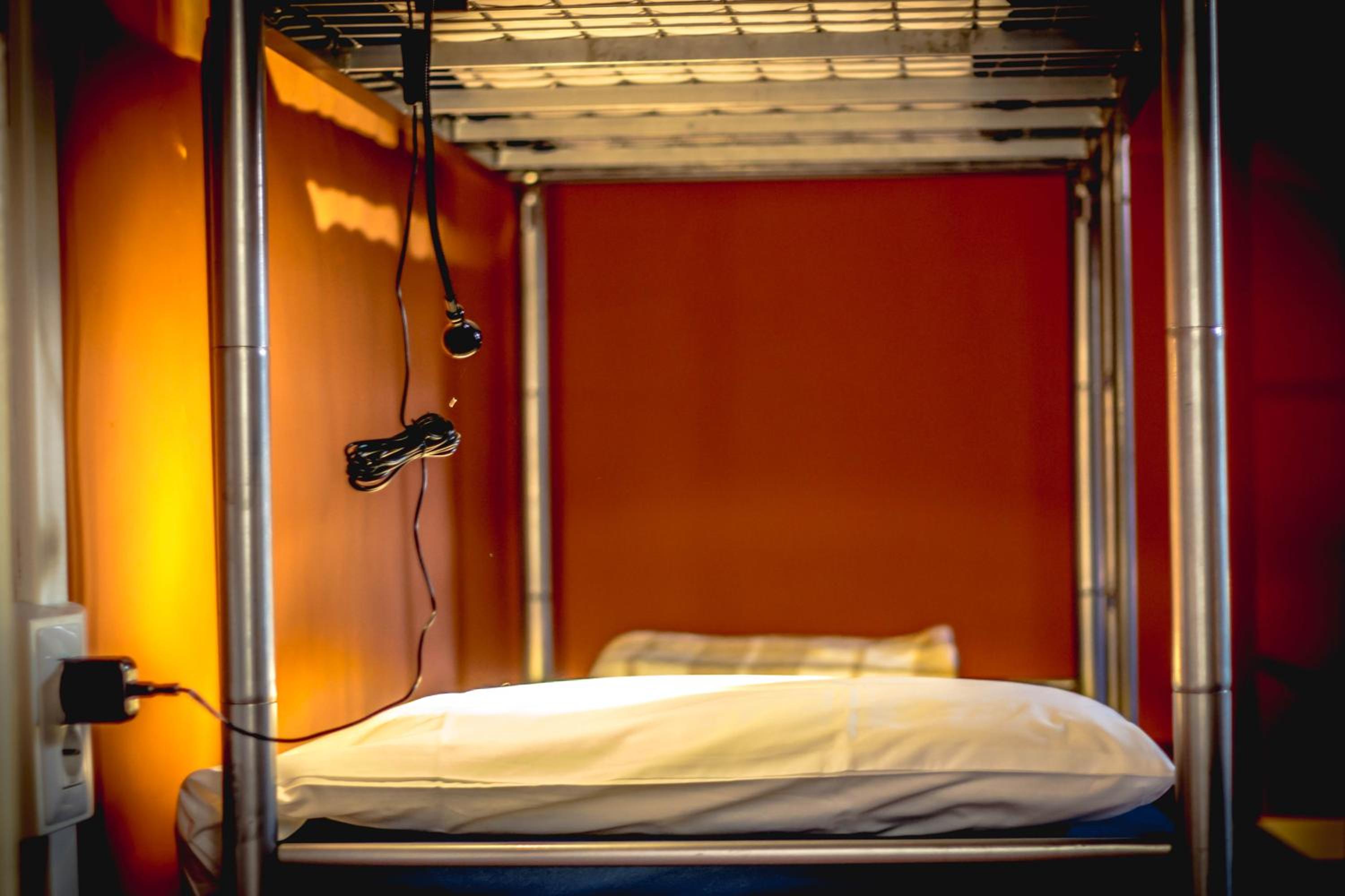 Bed in 16-Bed Mixed Dormitory Room  photo 2