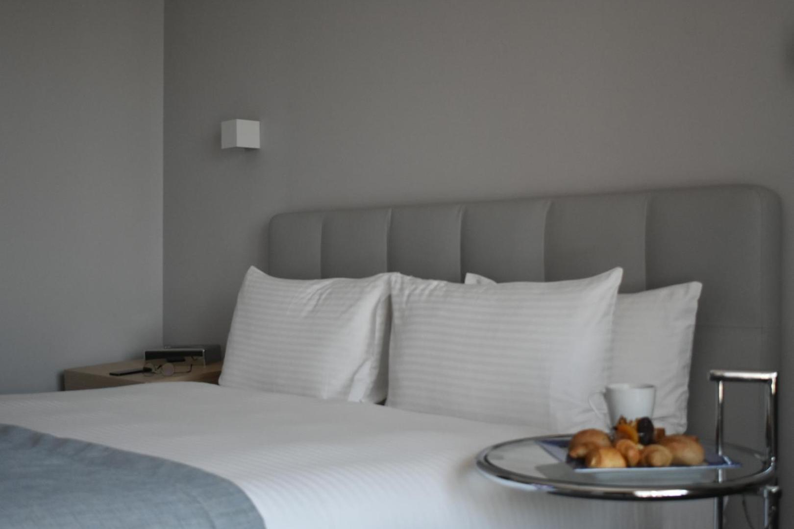 Renovated Room - Photo 3