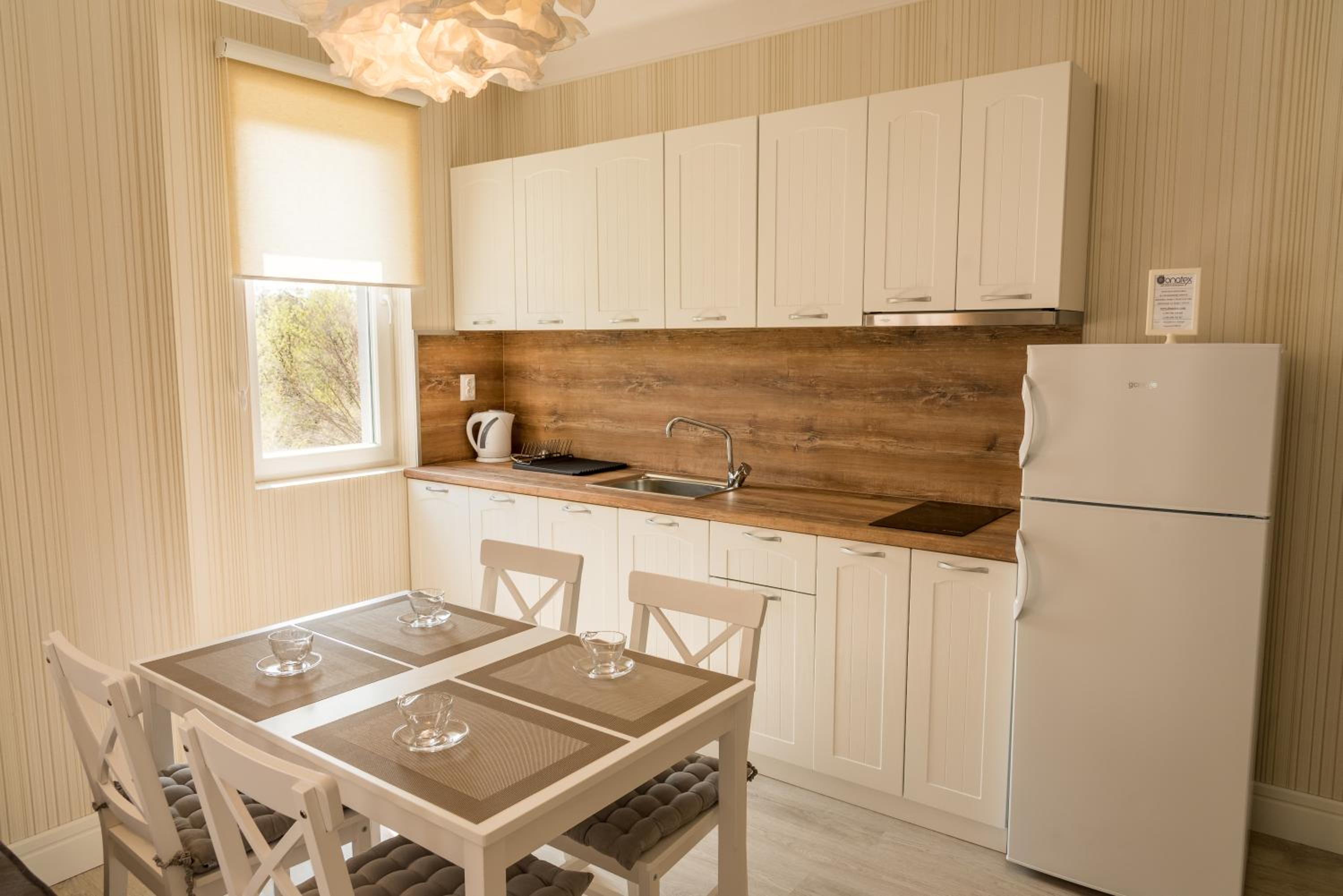 Apartment with Garden View - Photo 4