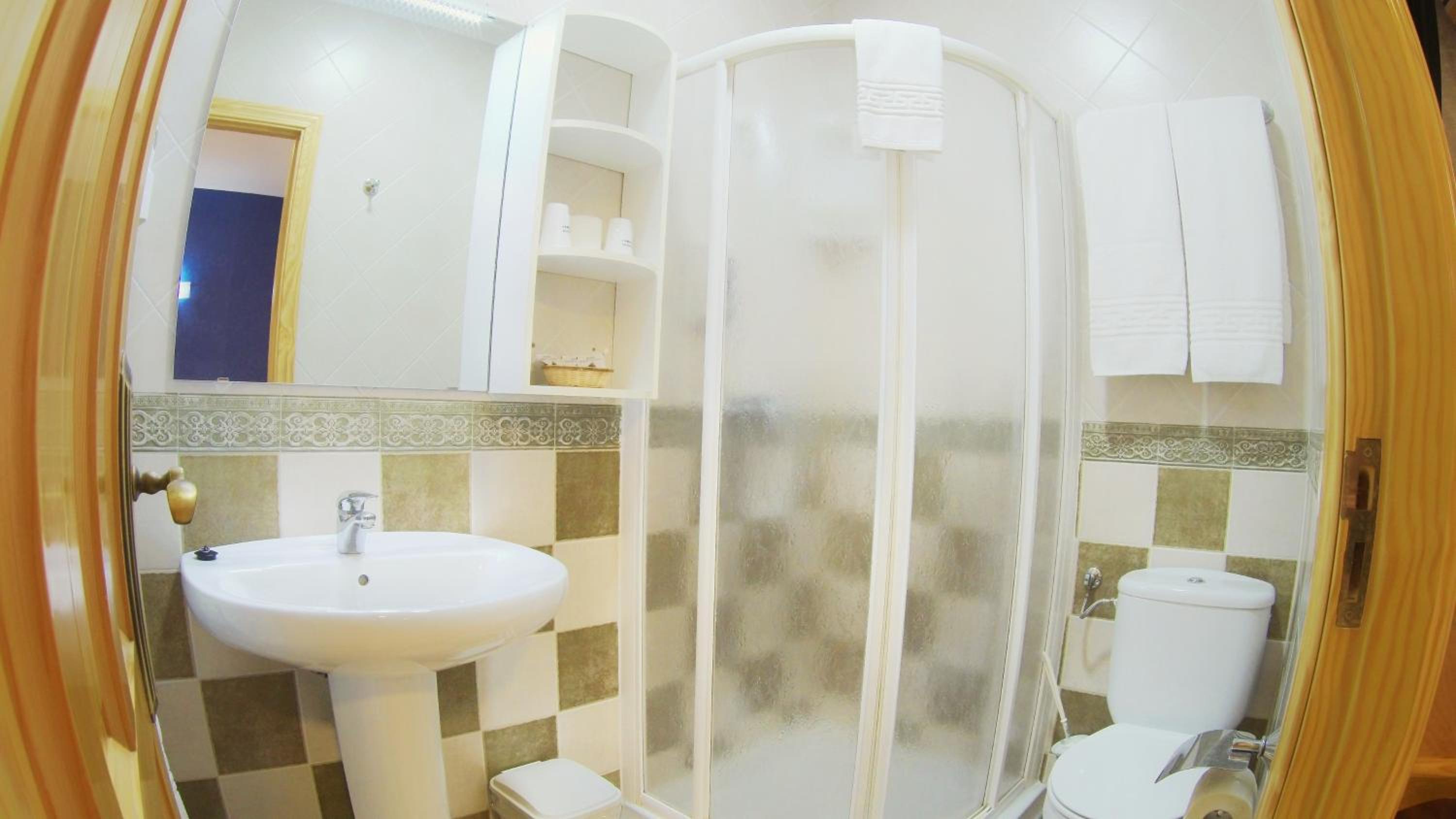 Triple Room - Photo 6