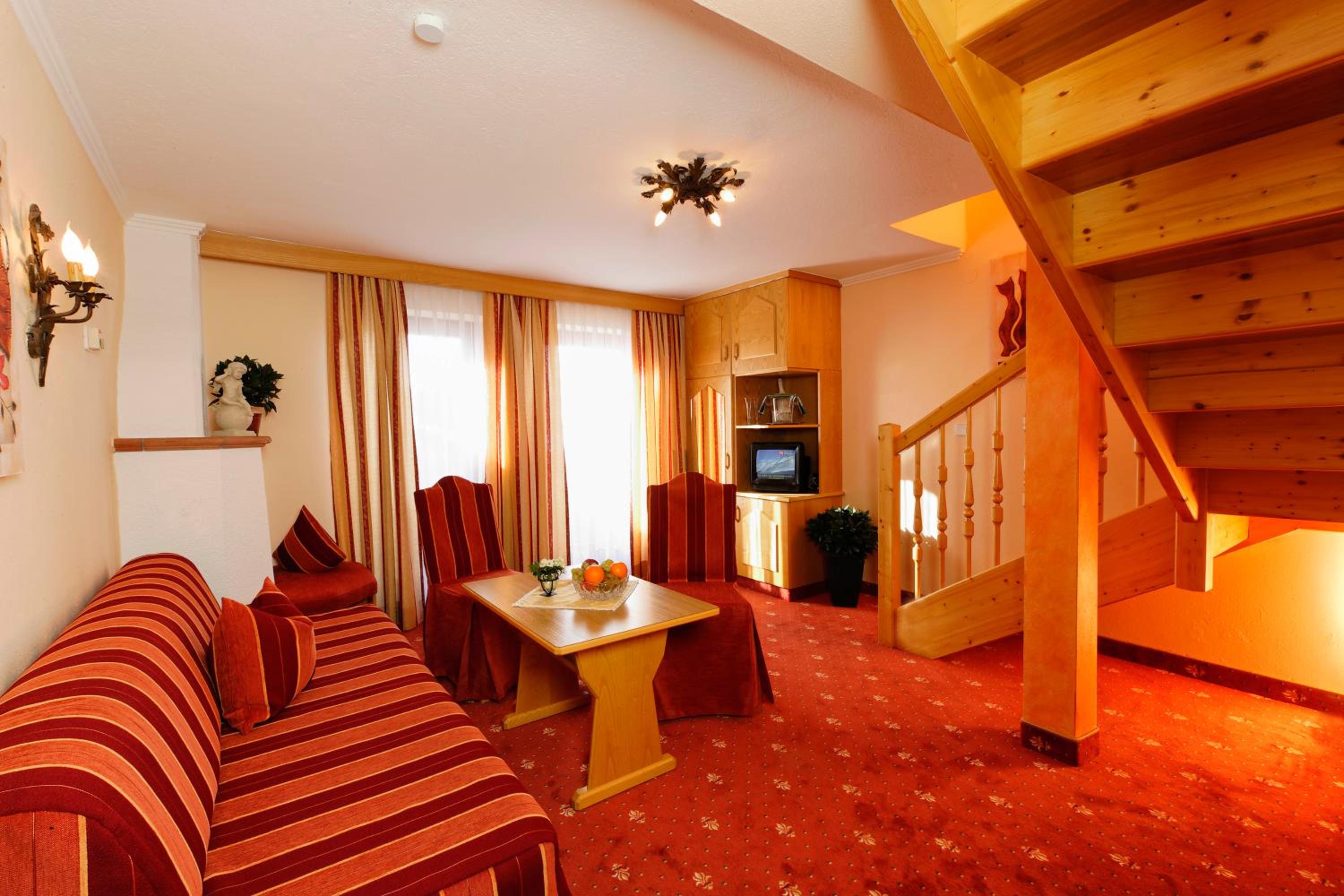 Suite with Balcony photo 1