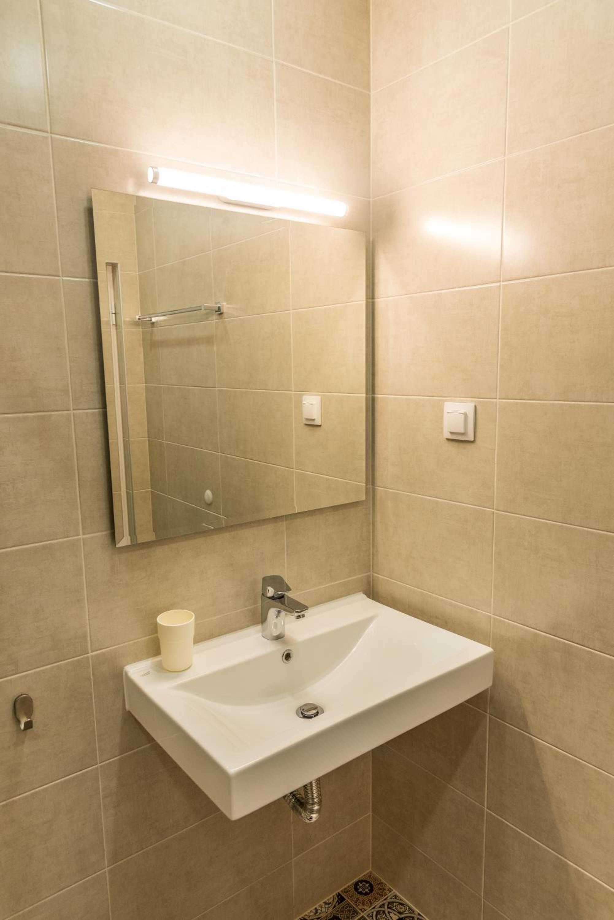 Two-Bedroom Apartment - Photo 9