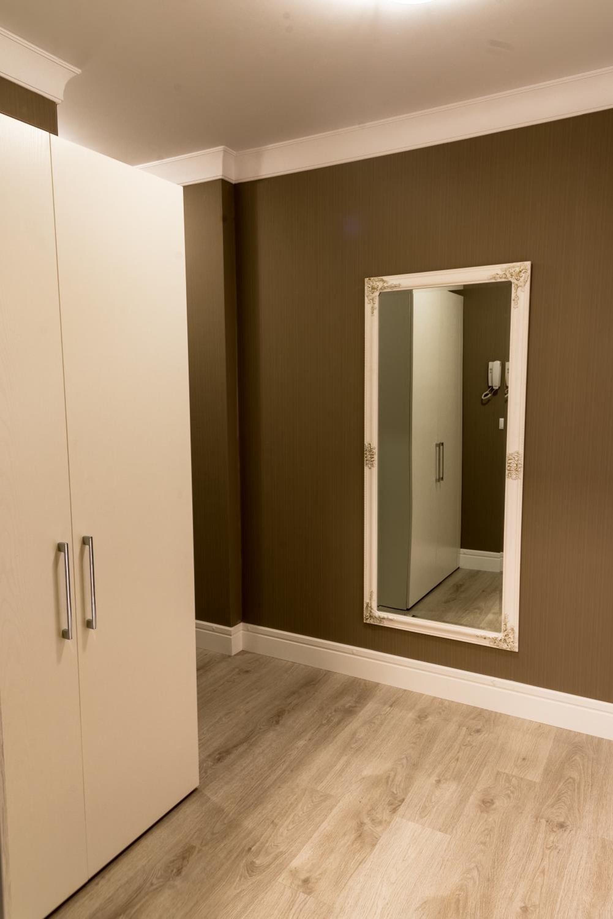 Two-Bedroom Apartment - Photo 4