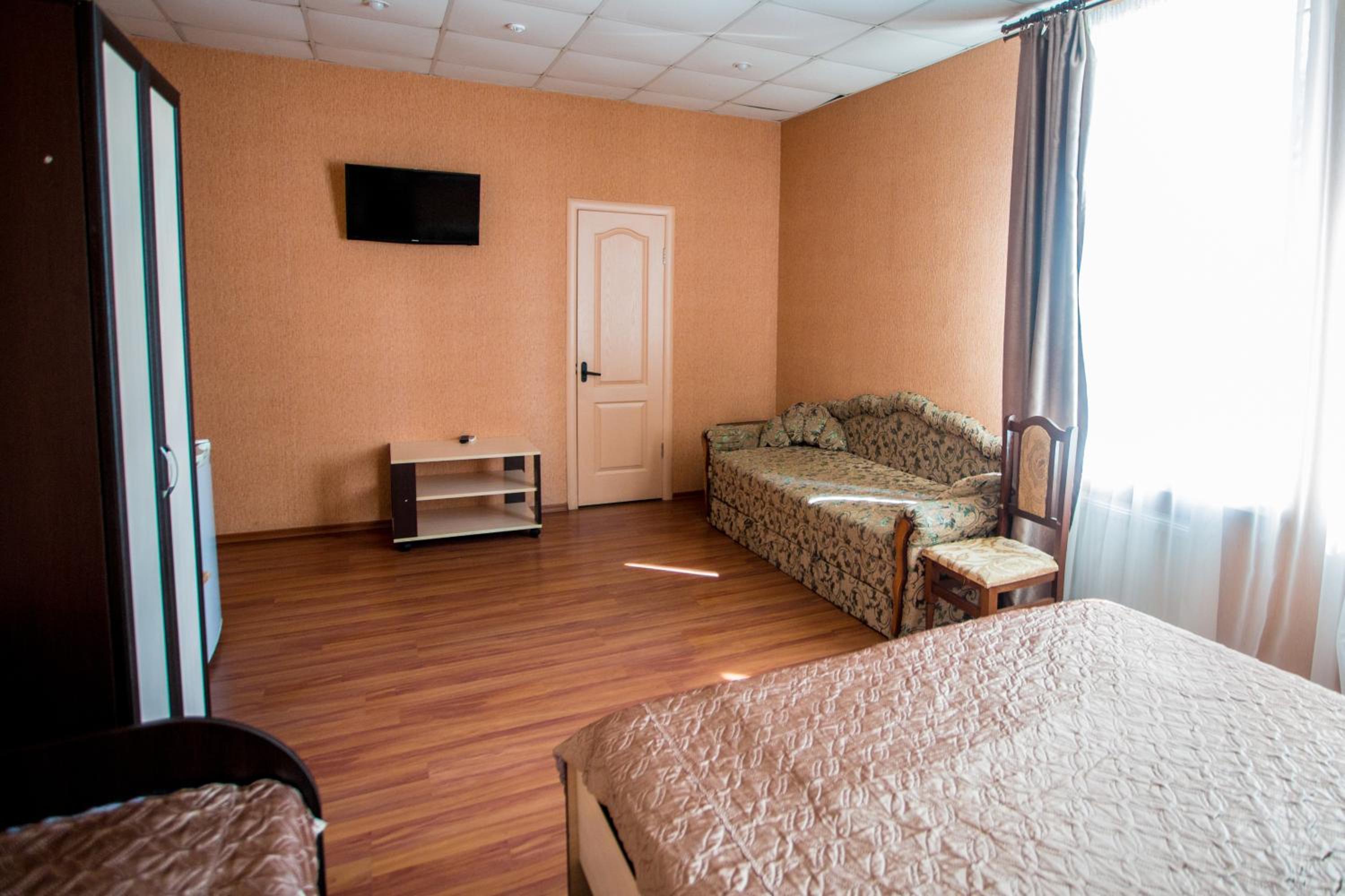 Superior Triple Room photo 2