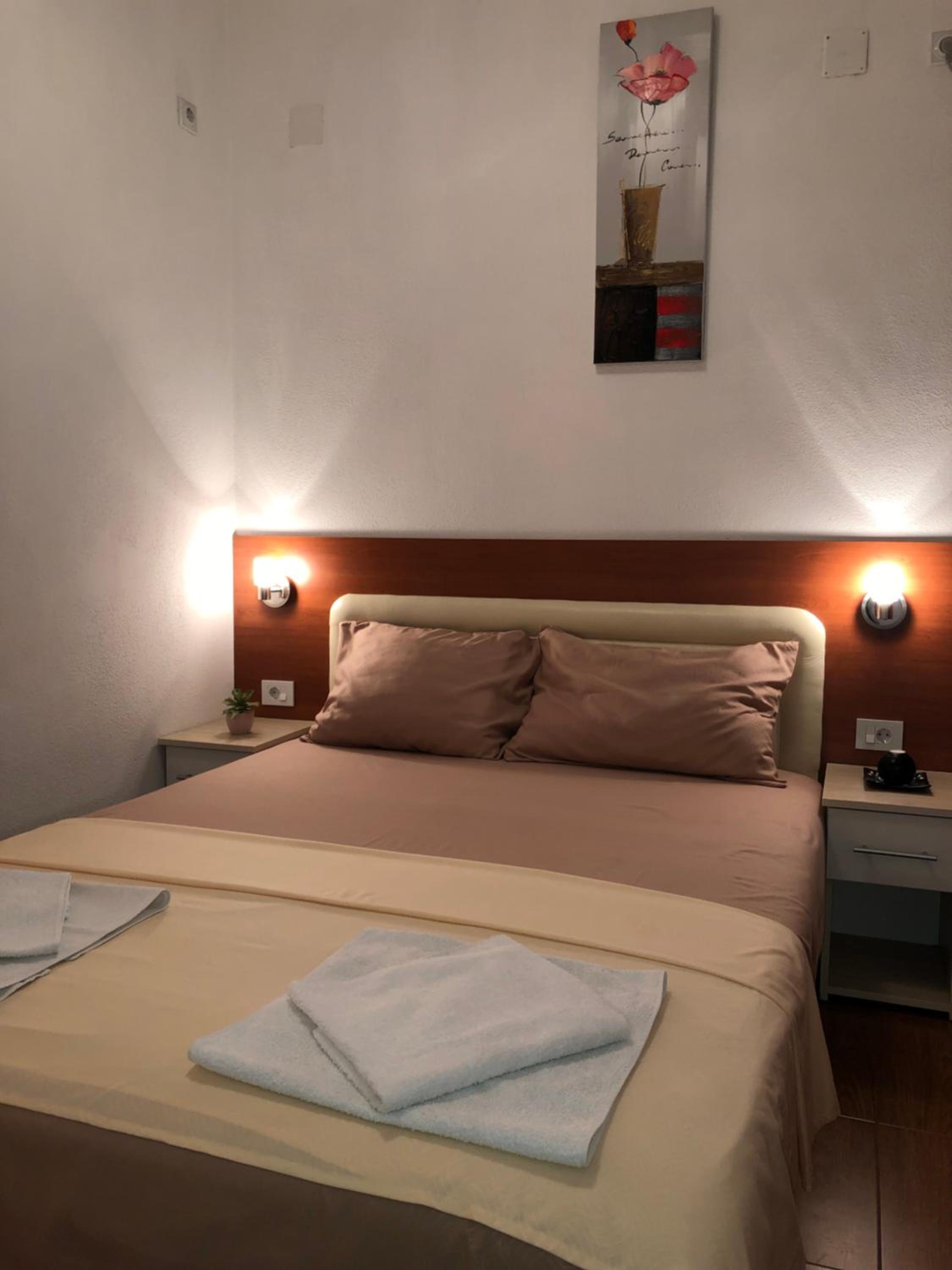 Studio Apartment photo 2