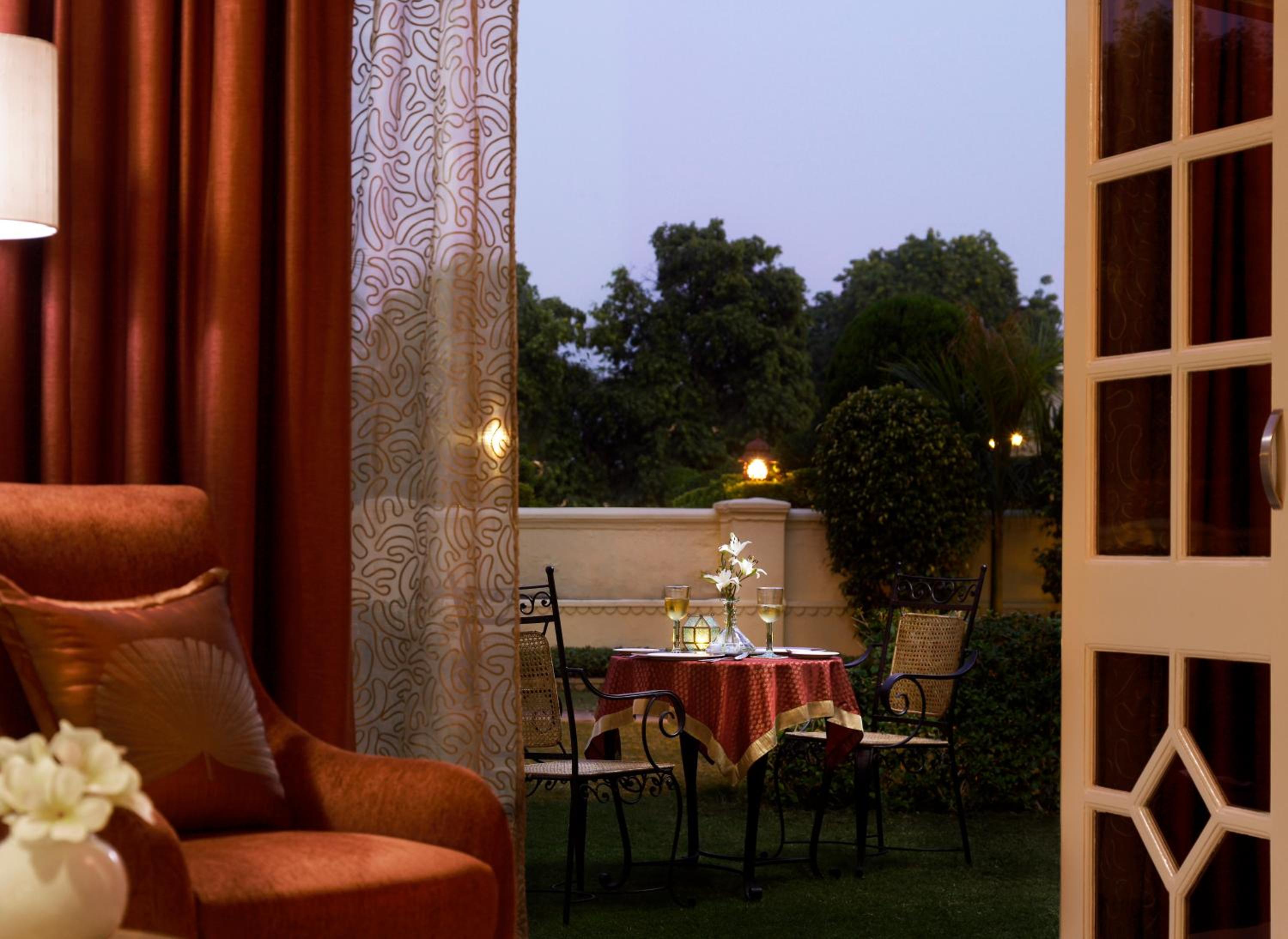 Luxury Room with Private Sitout Garden View - Photo 9