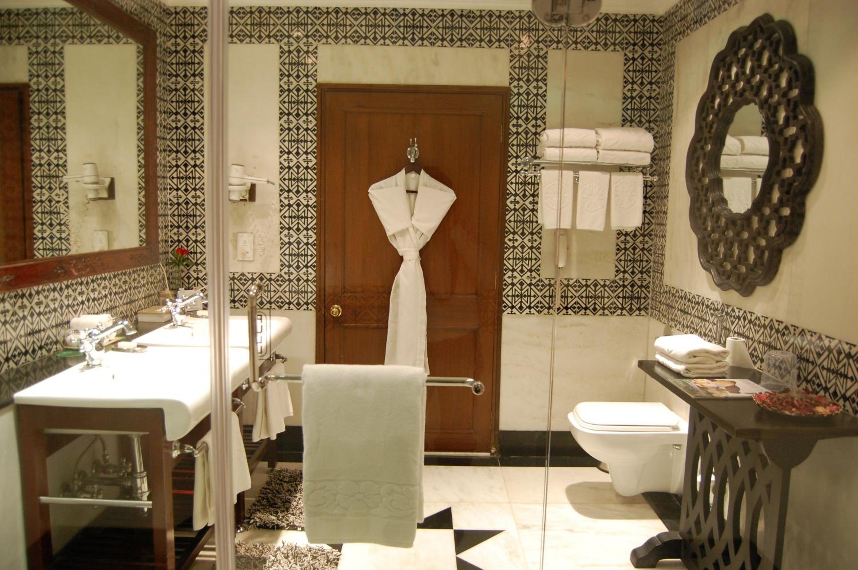 Deluxe Suite - Photo 2
