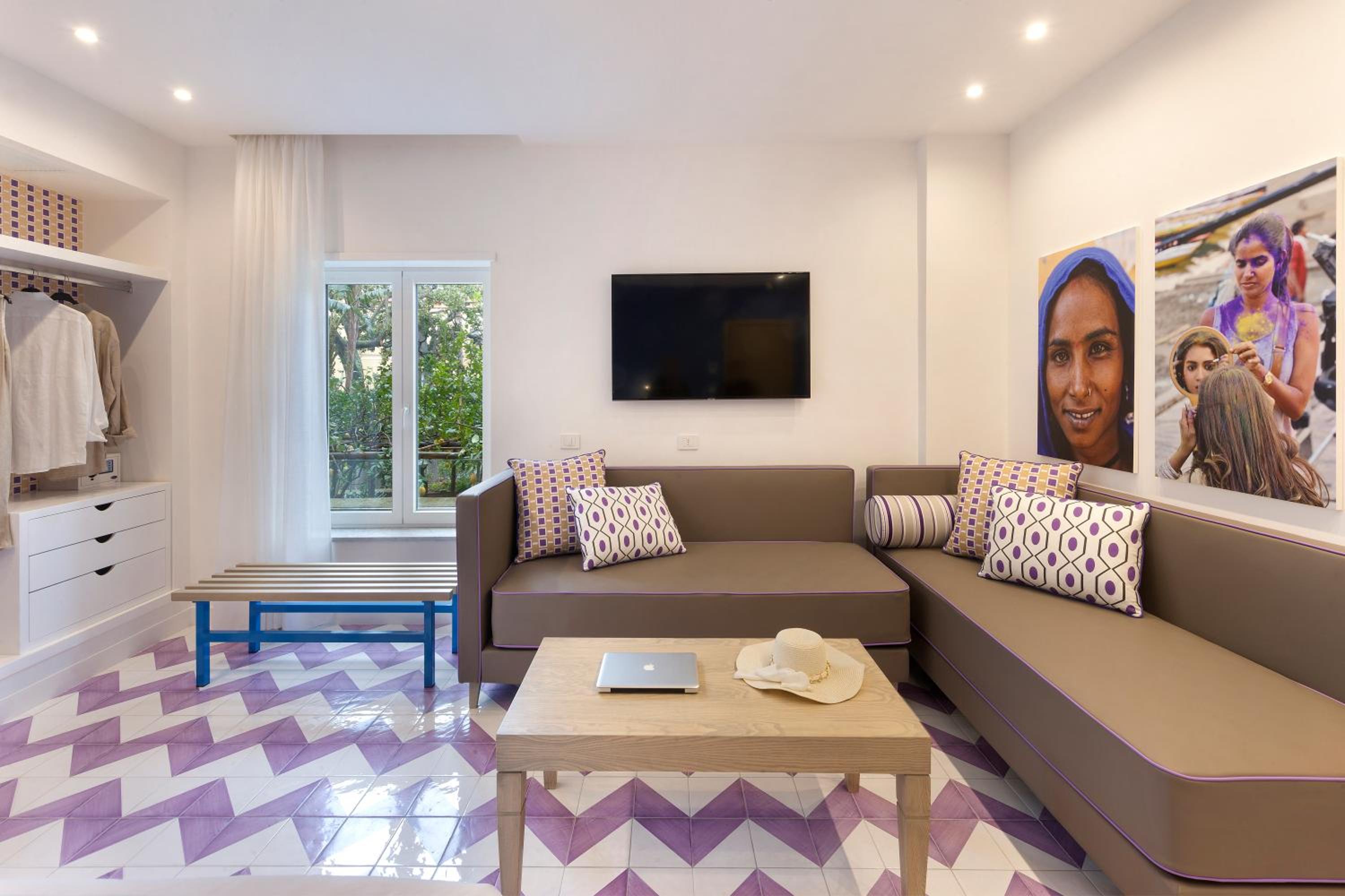 Quadruple Room - Photo 5