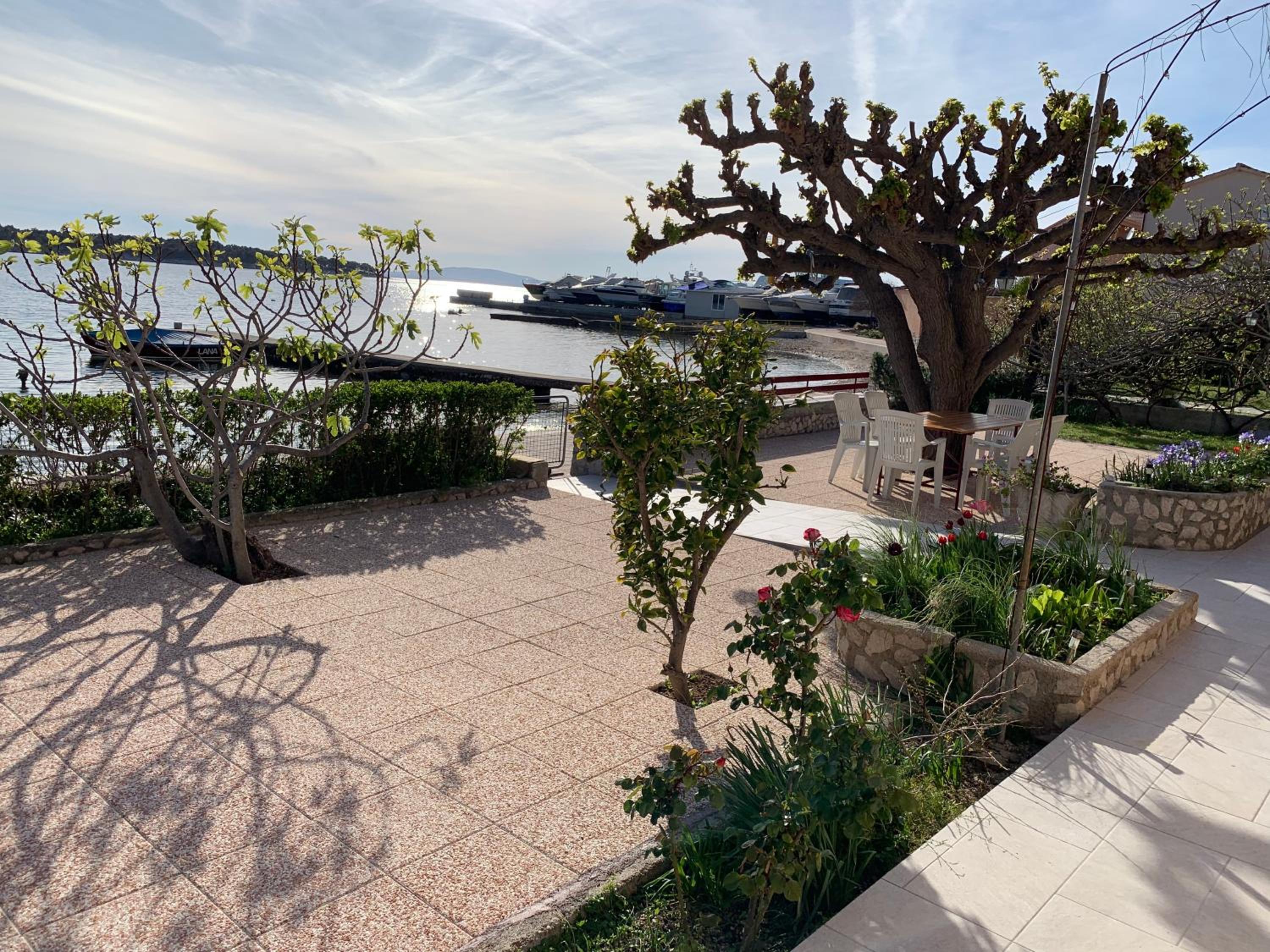 Apartment with Sea View 2 - Photo 13