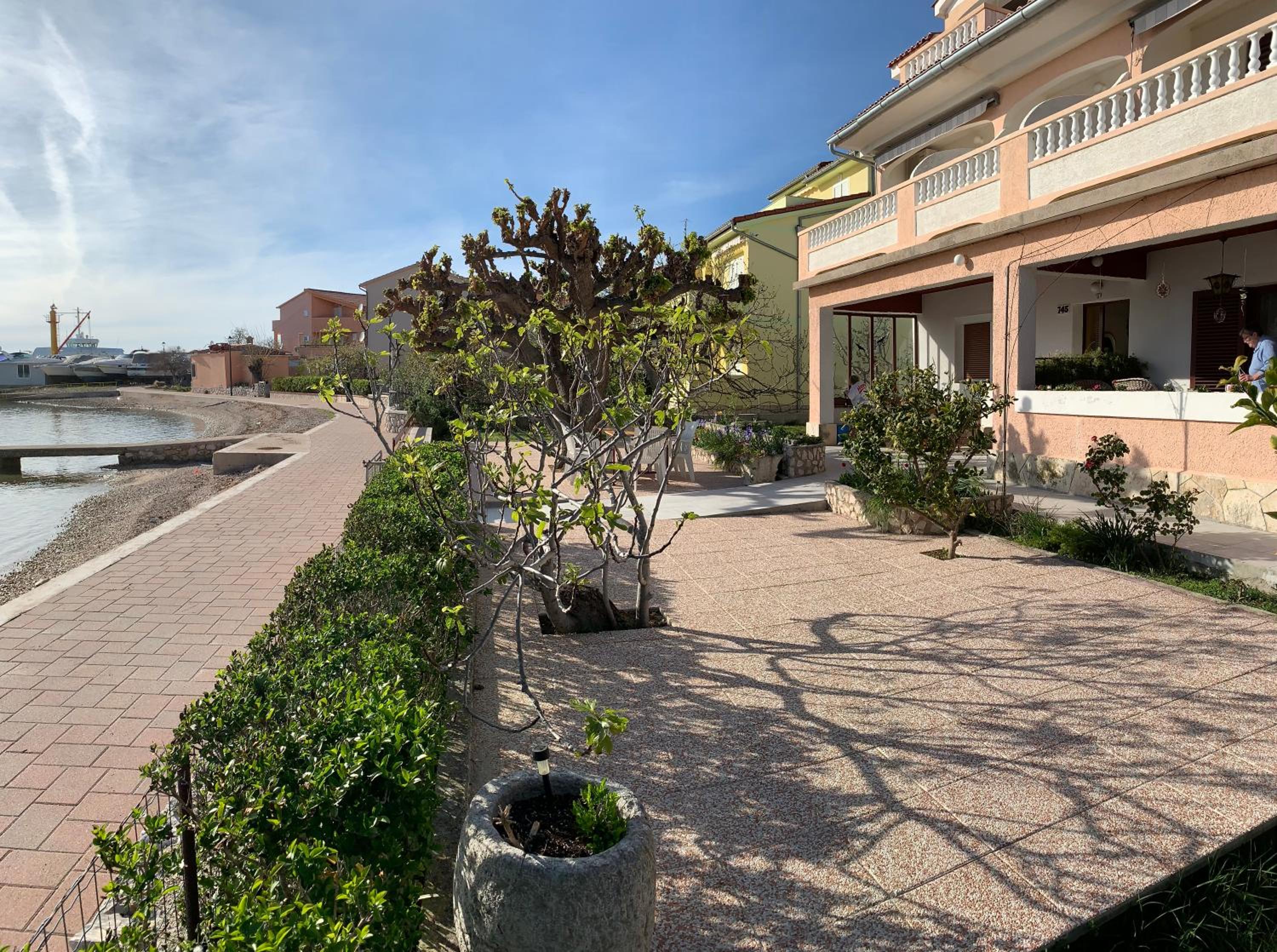 Apartment with Sea View 2 - Photo 21