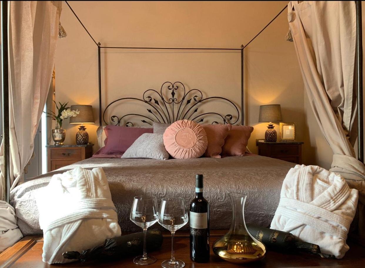 Deluxe Junior Suite - Photo 24