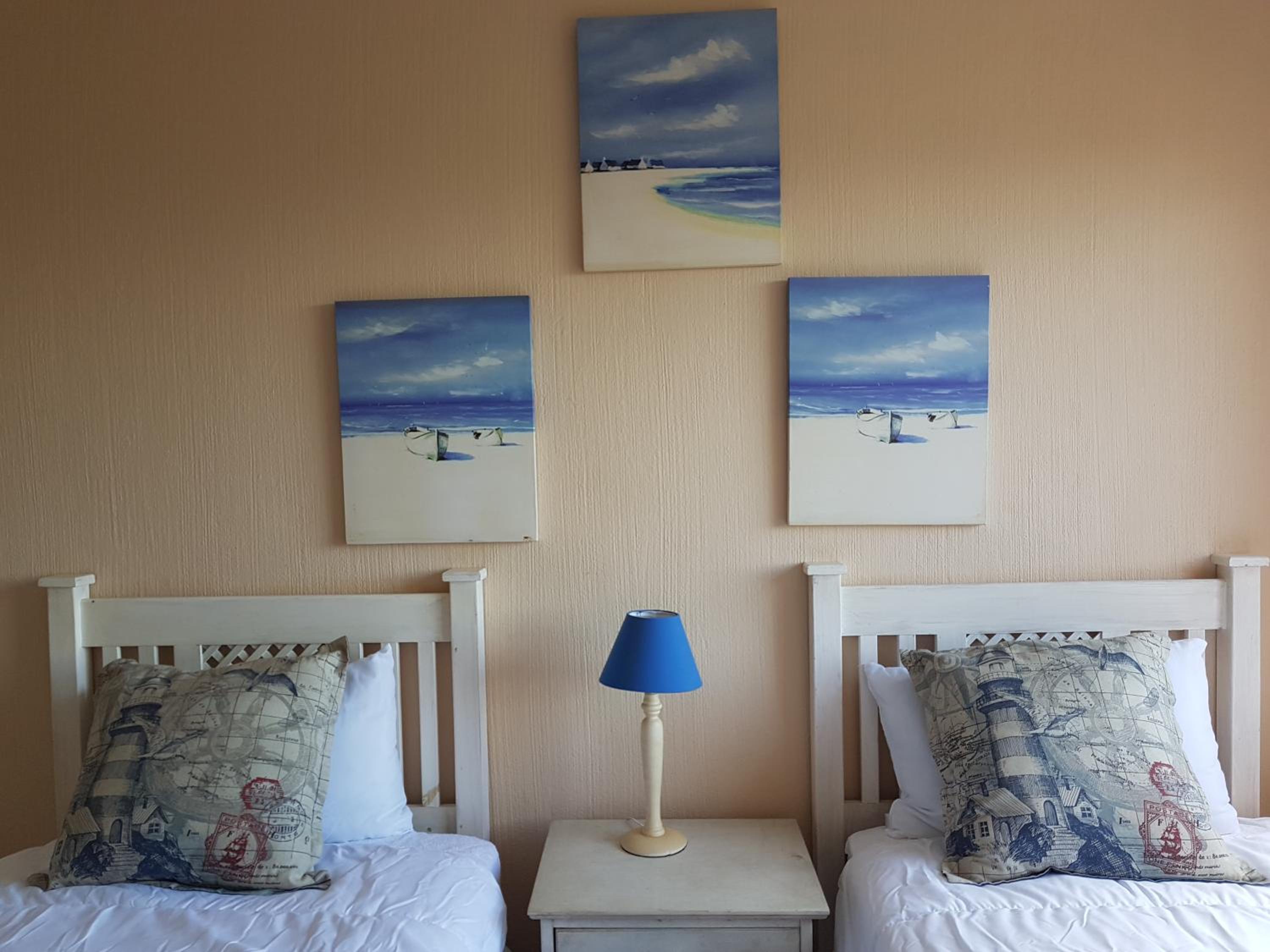 Three-Bedroom Apartment - Photo 14