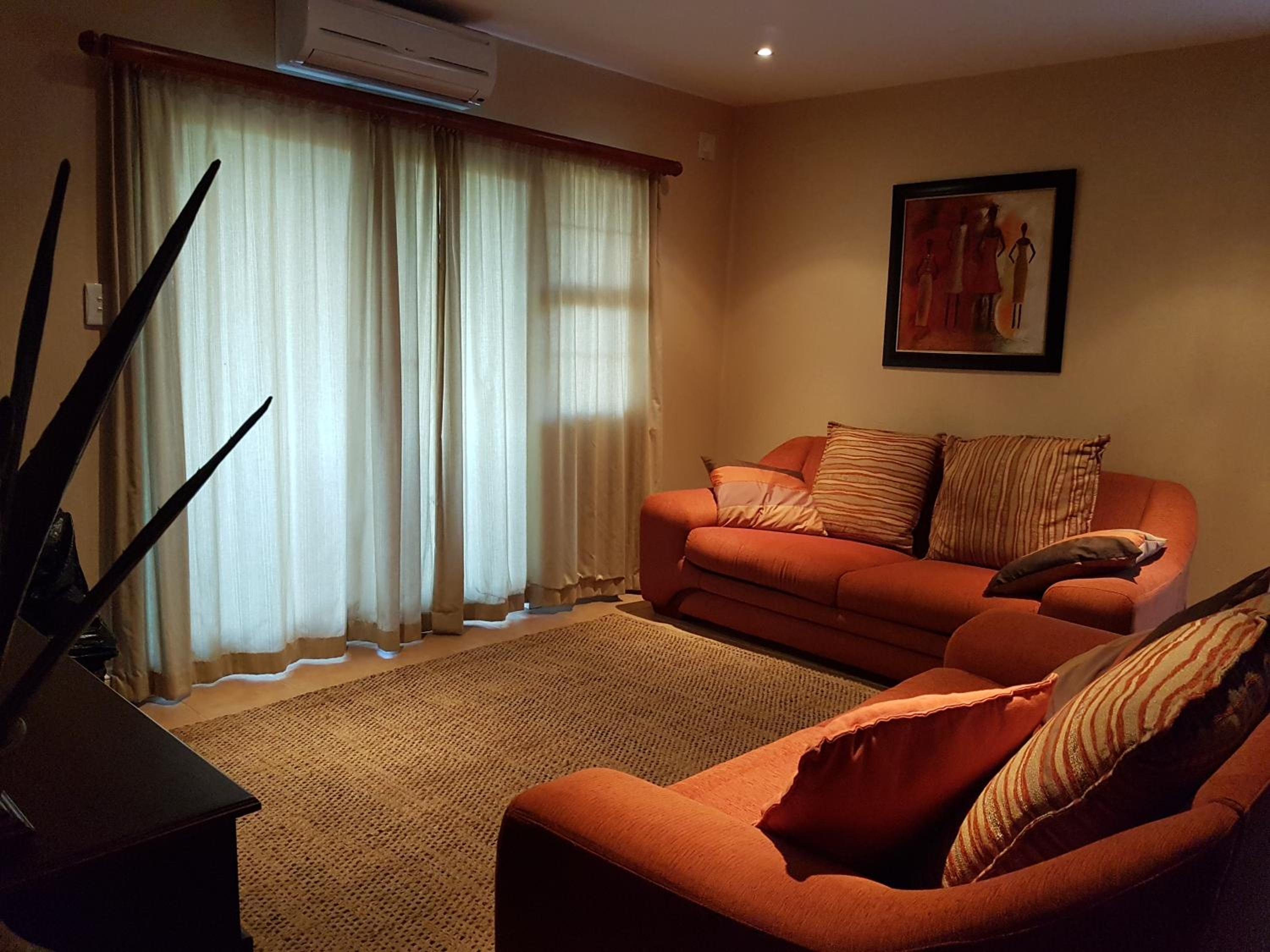 Three-Bedroom Apartment - Photo 10