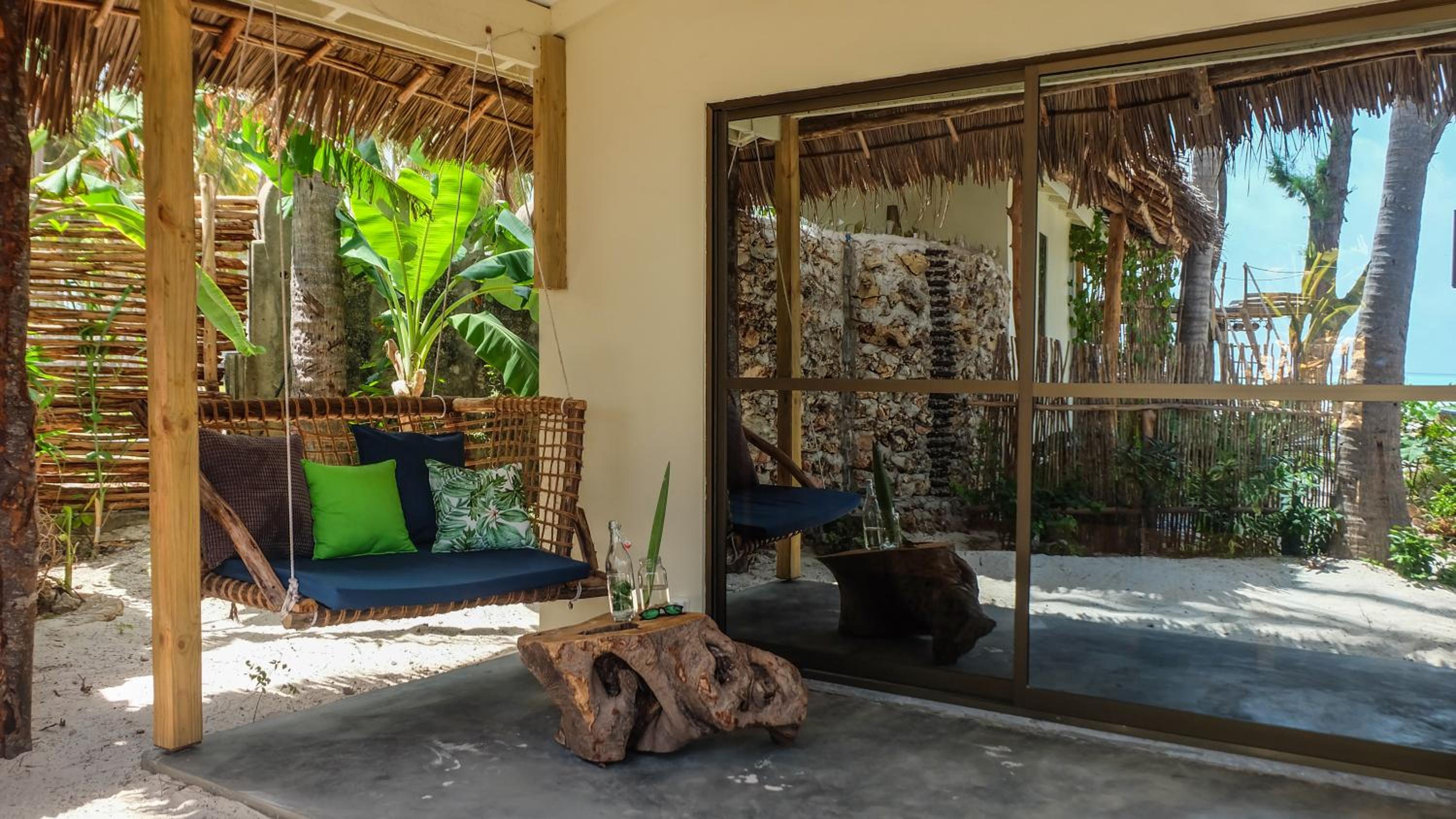 Bungalow with Ocean View - Photo 13
