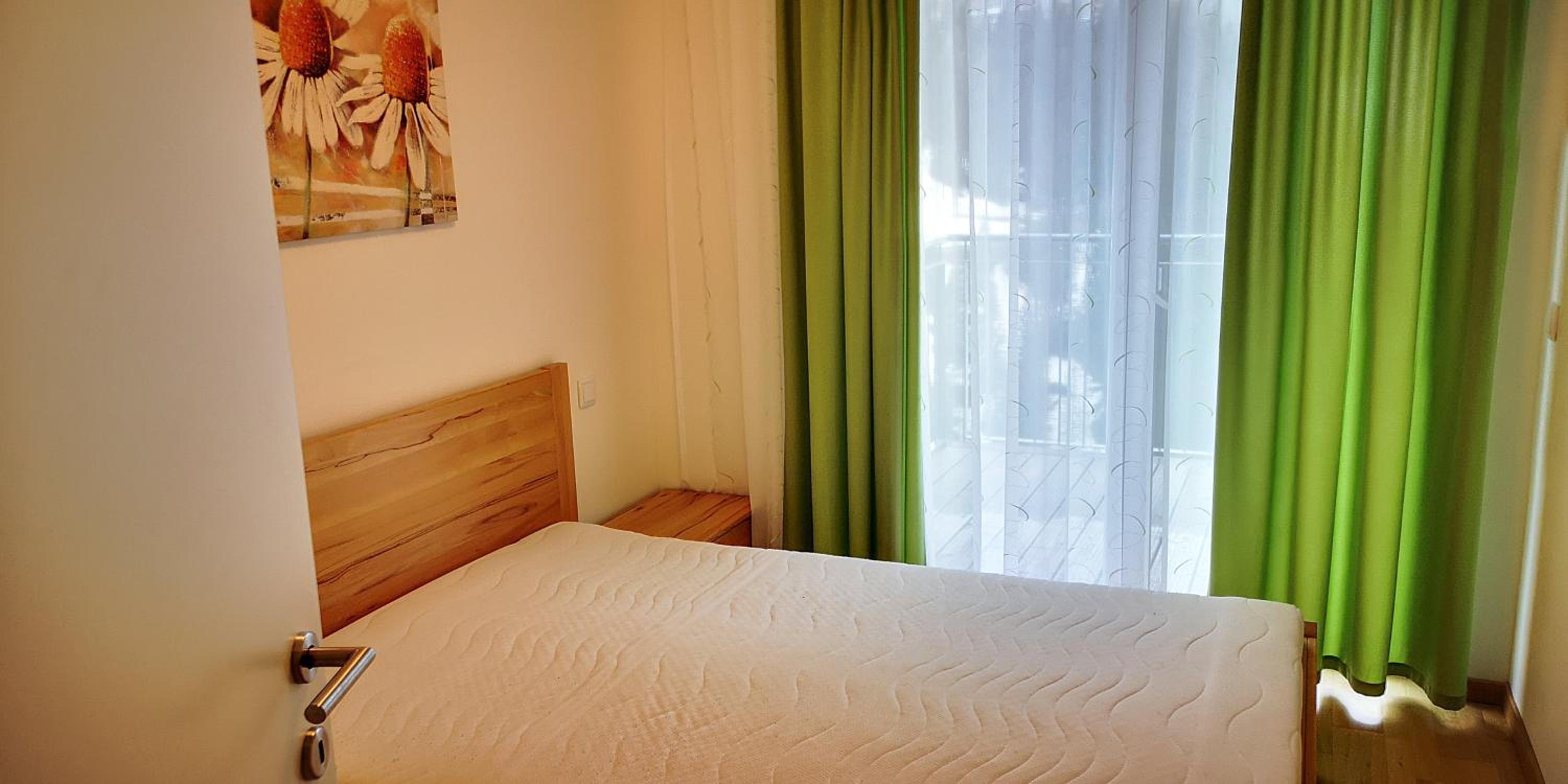 Three-Bedroom Apartment with Terrace photo 2