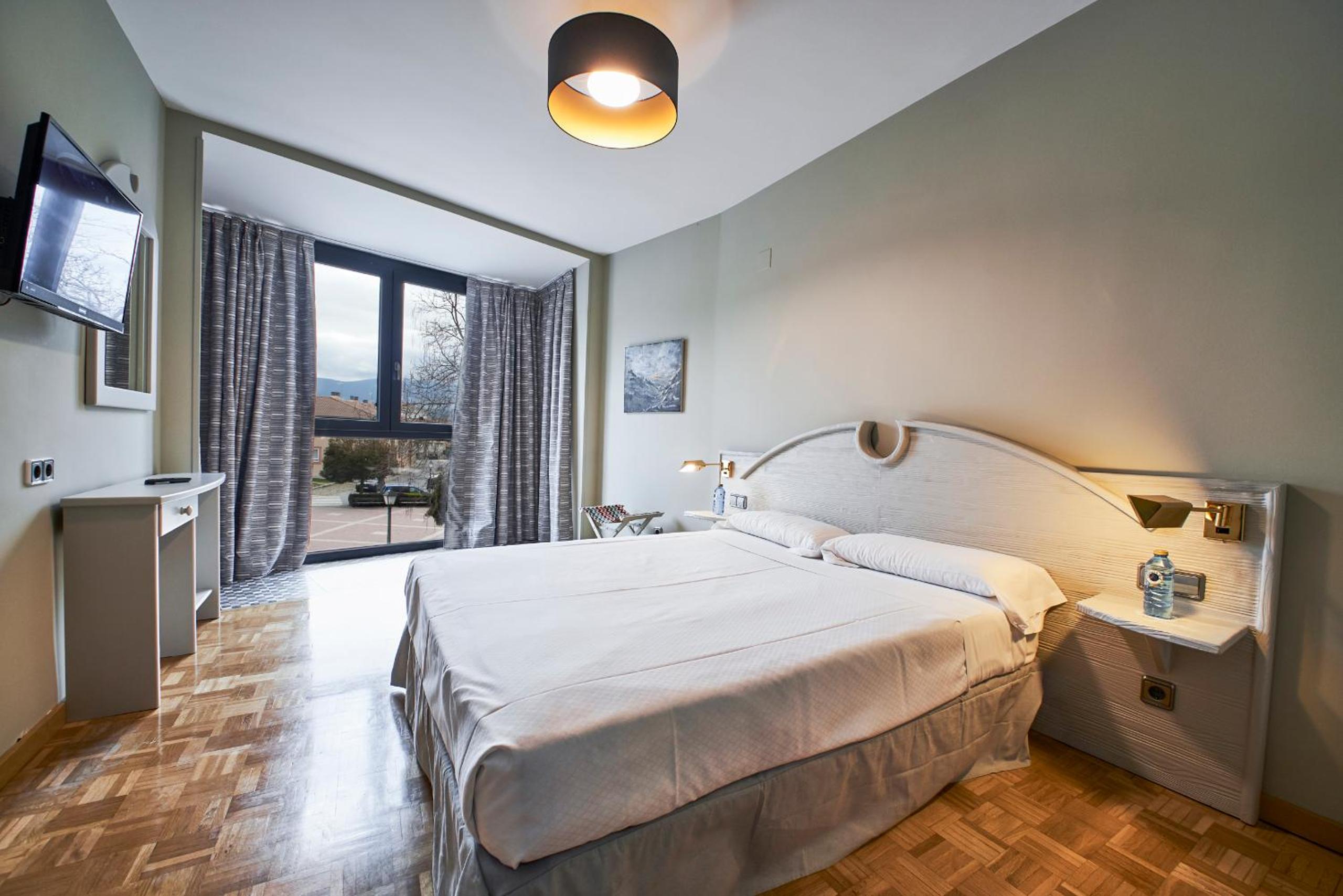 Double or Twin Room photo 3