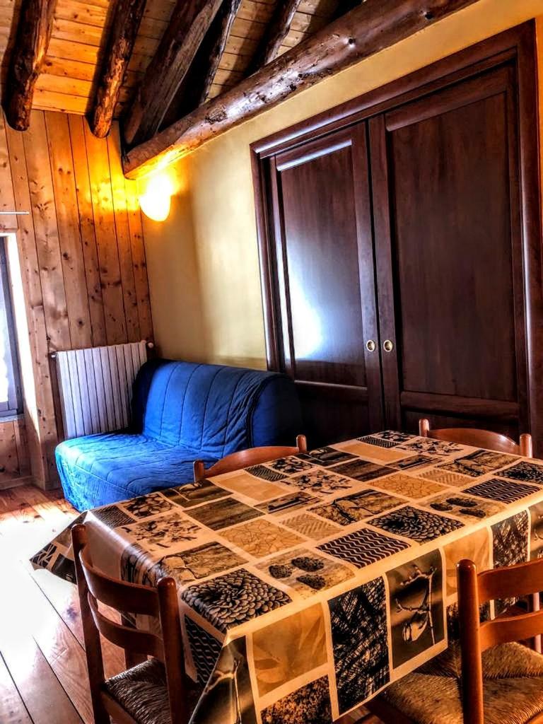 Apartment with Terrace - Photo 3
