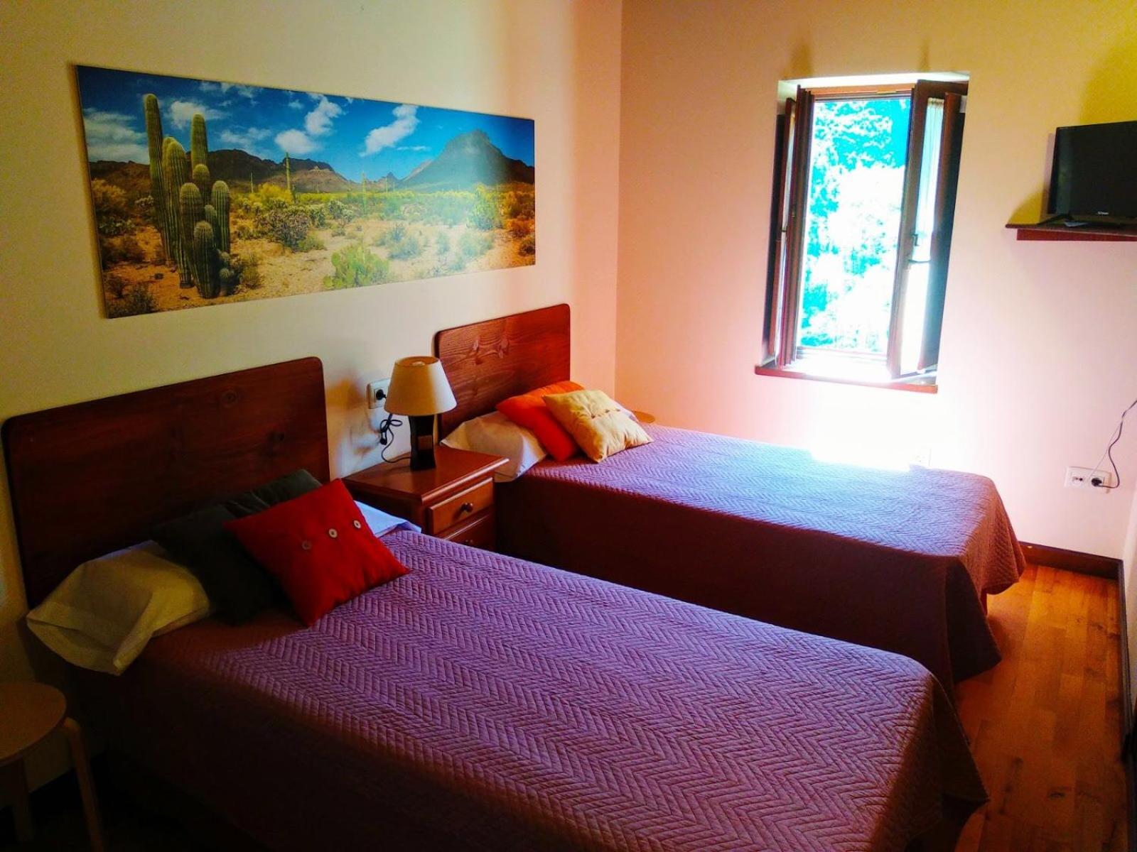 Twin Room with Mountain View - Photo 1