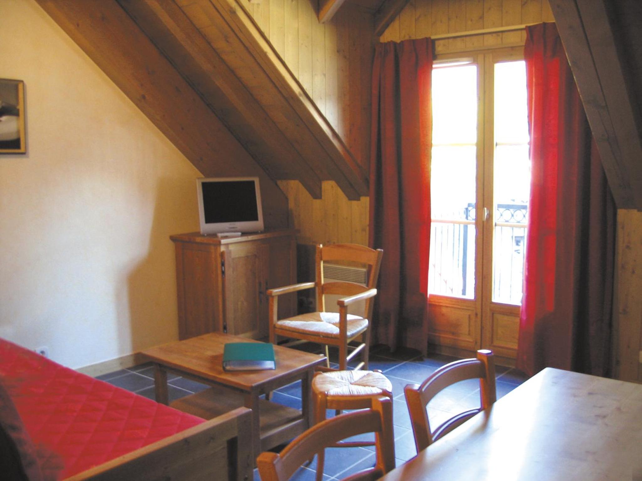 Three-Bedroom or Three-Bedroom Duplex (8 Adults) photo 1