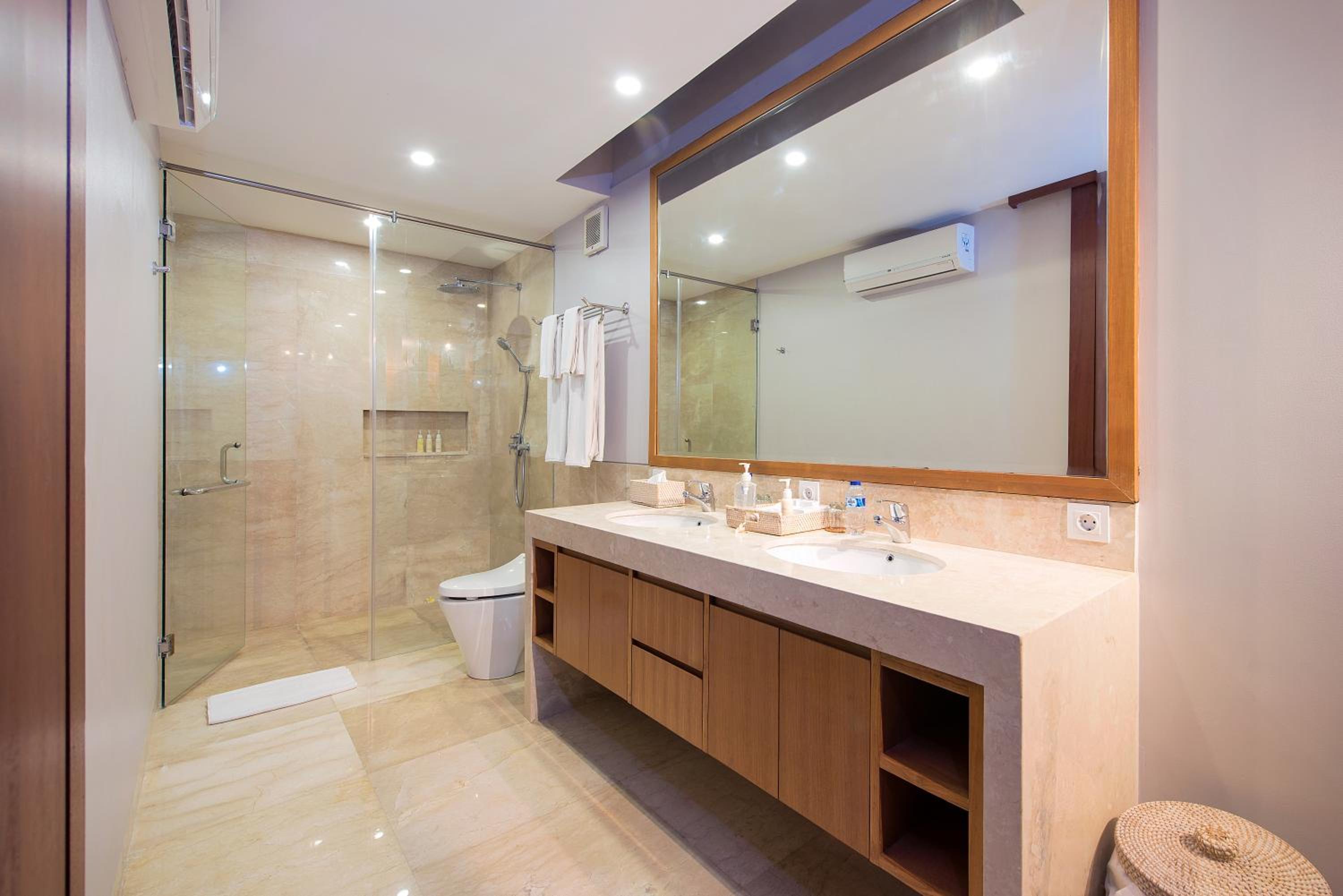 Villa with Sea View photo 3