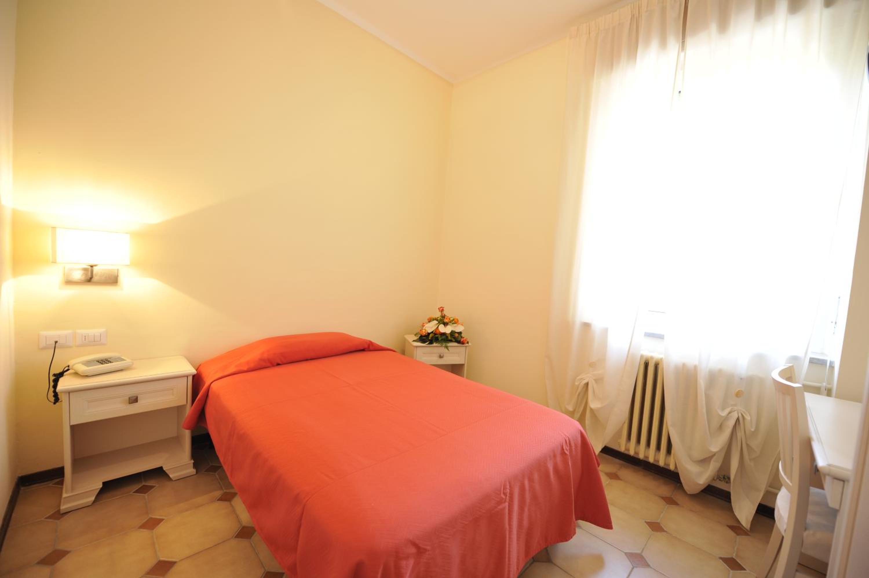 Economy Single Room photo 2
