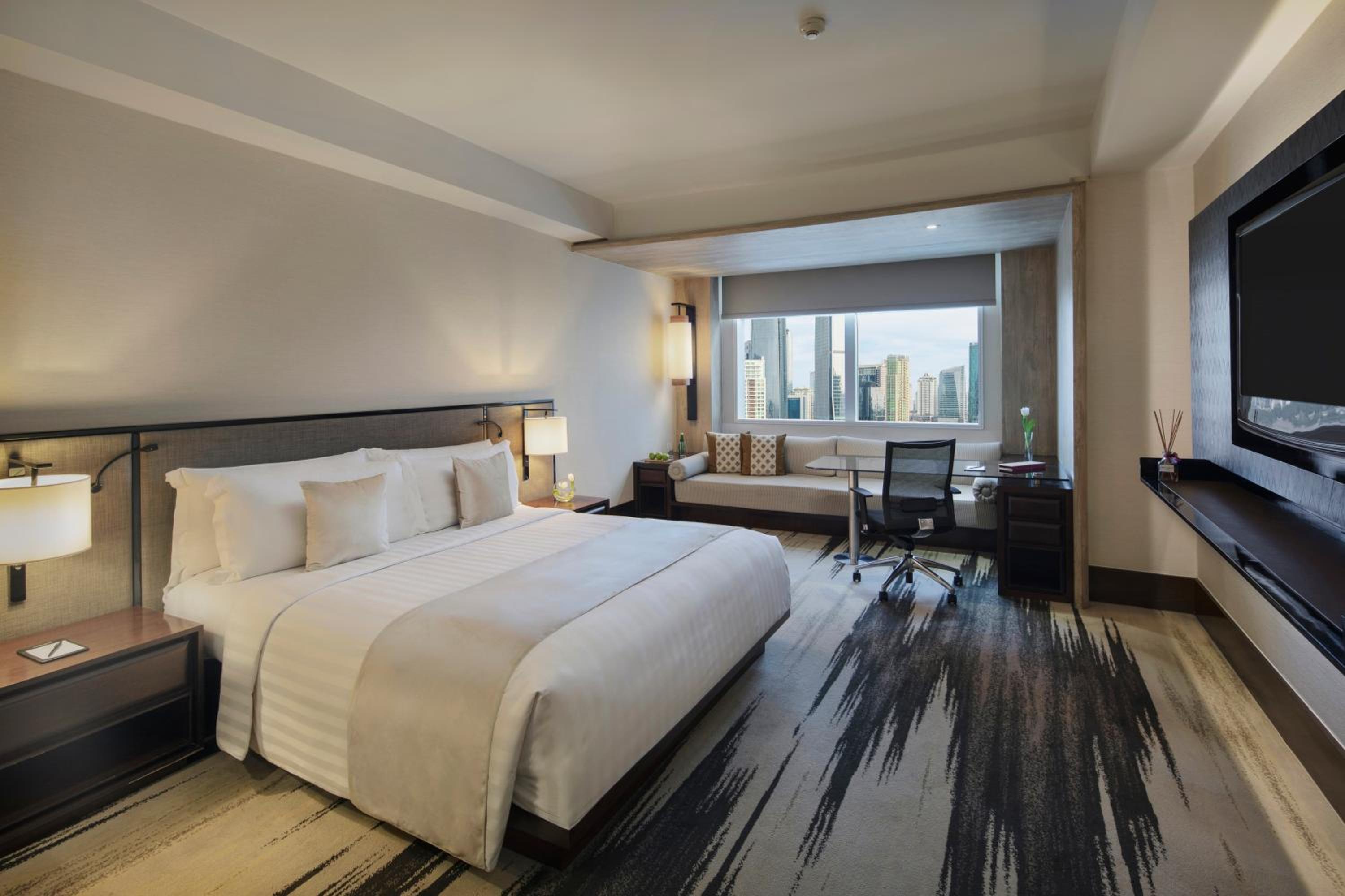 Red Level Room with Executive Lounge Access - Photo 4