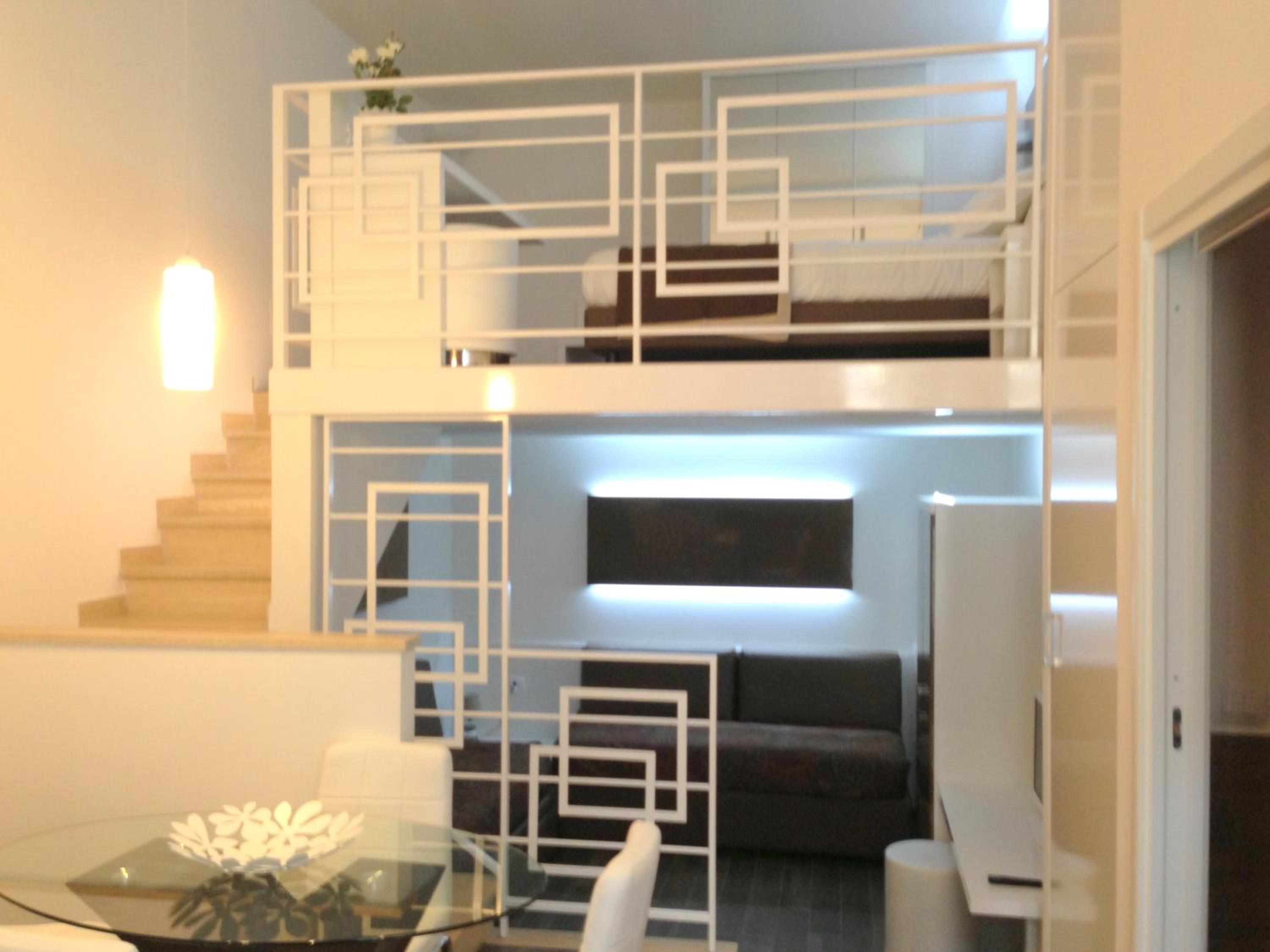 Suite - Photo 2